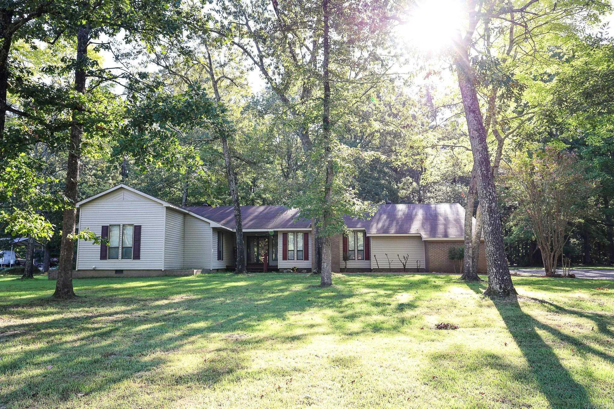 OAK MANOR - Residential
