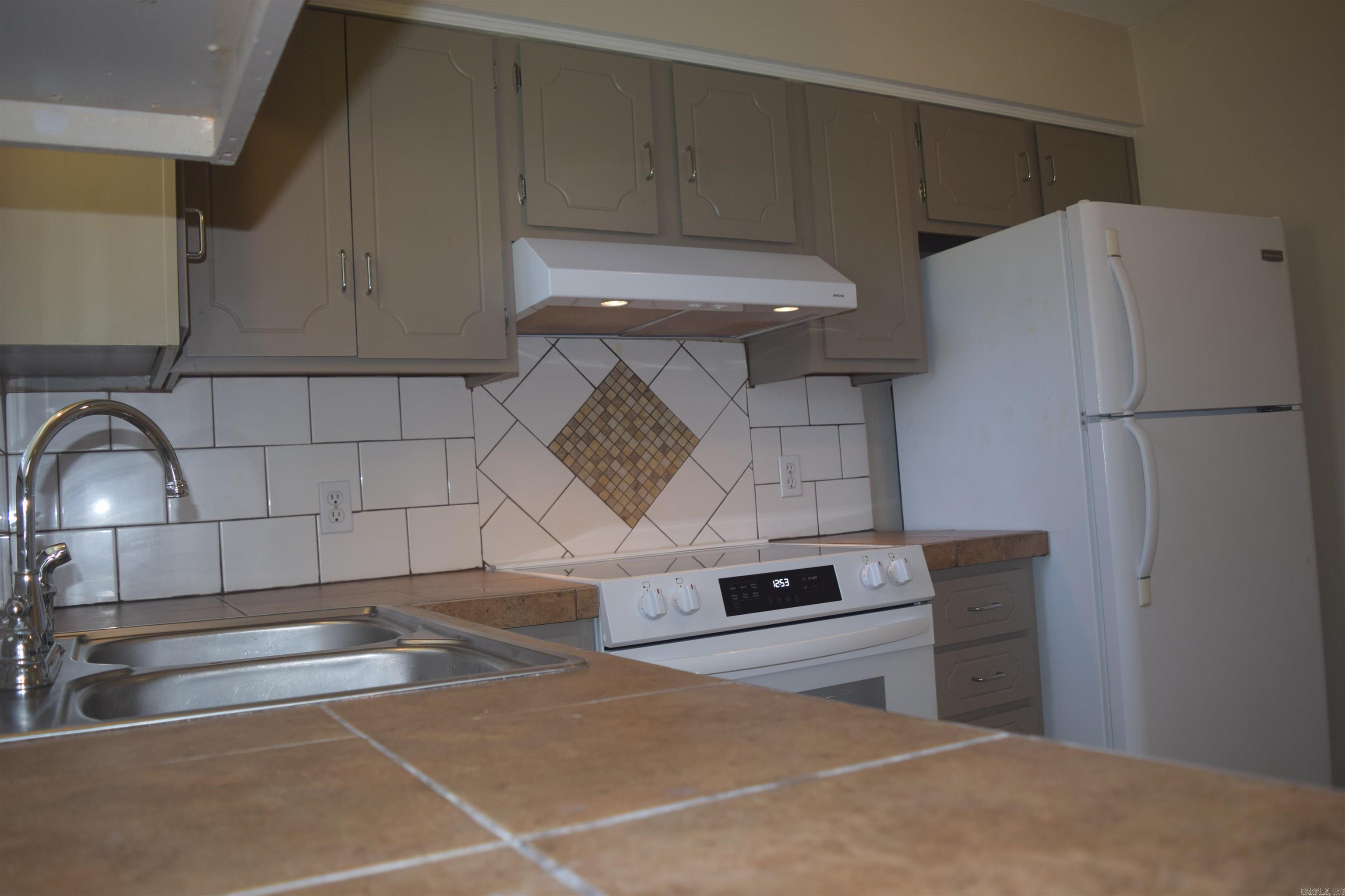 THE MEADOWS - Residential