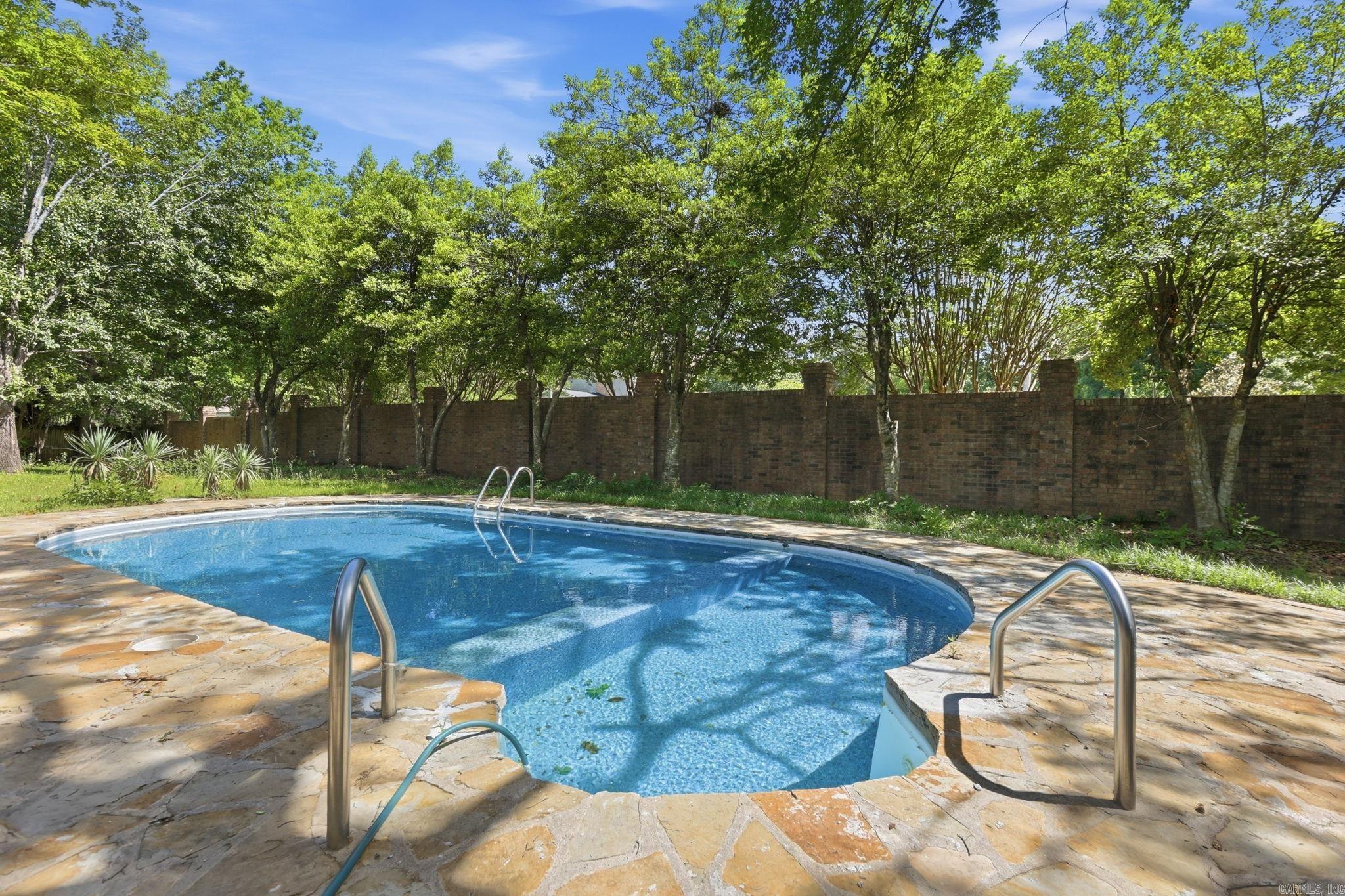 PLEASANT VALLEY ESTATES - Residential