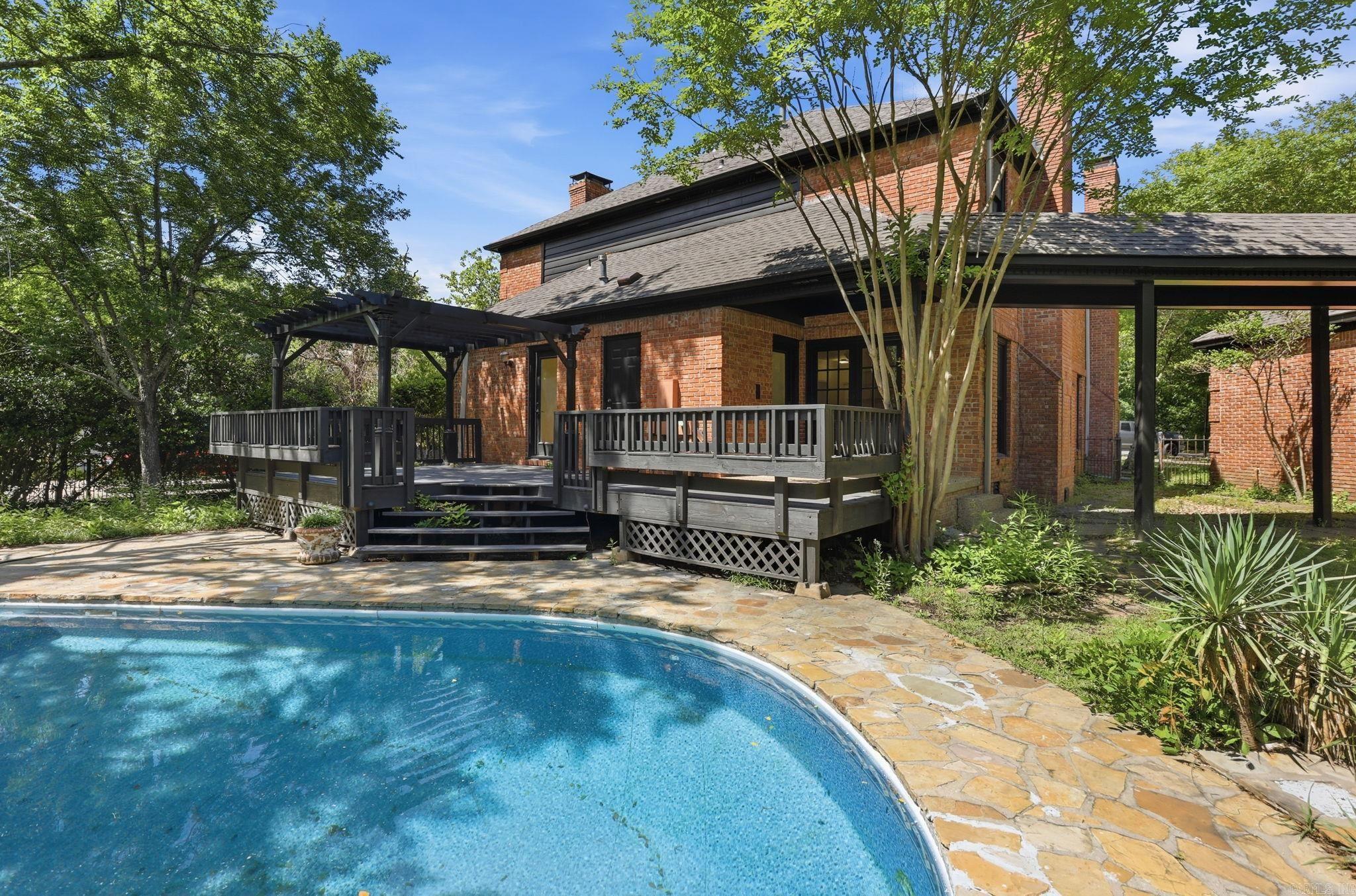 PLEASANT VALLEY ESTATES - Residential