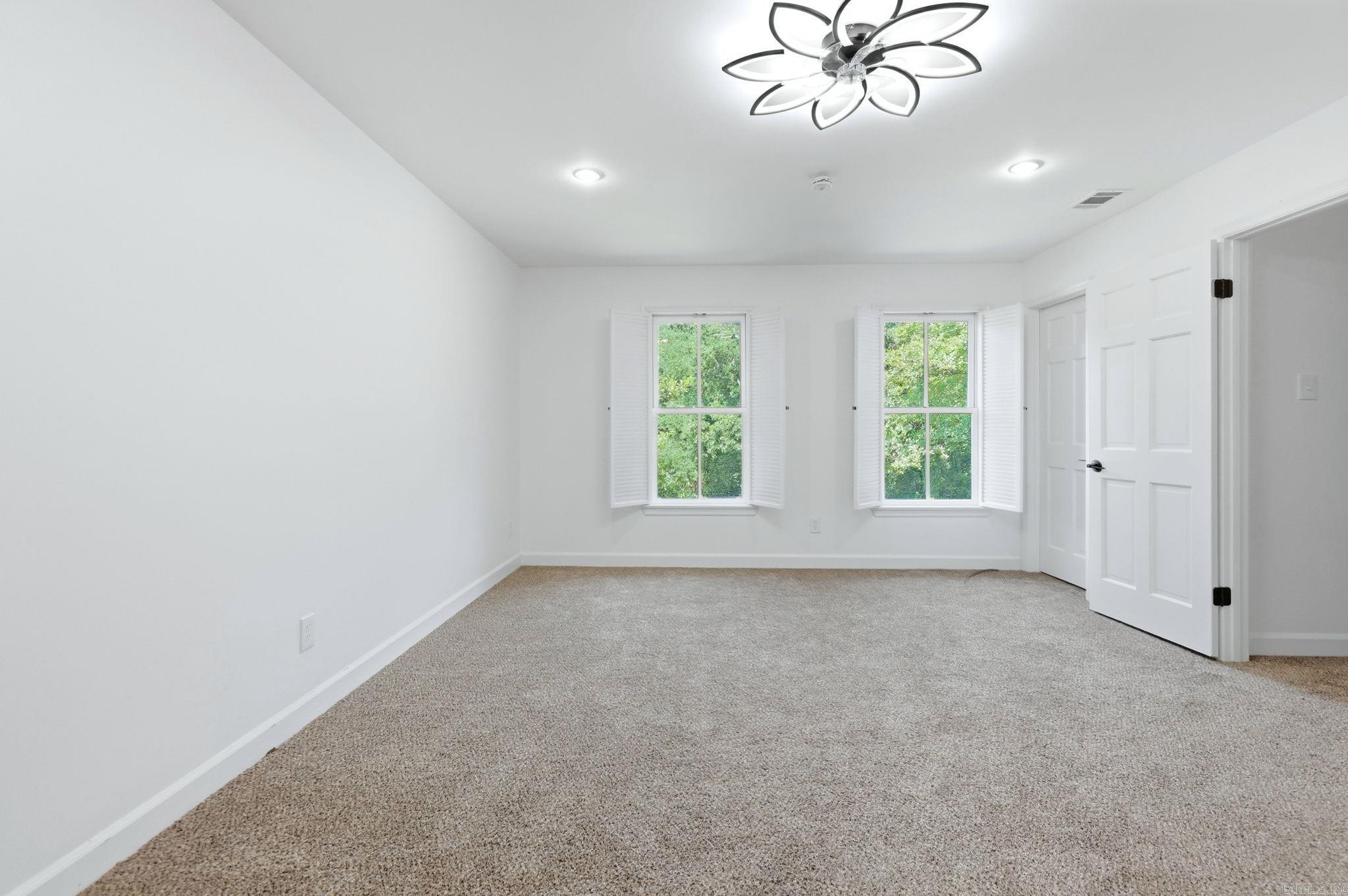 PLEASANT VALLEY ESTATES - Residential
