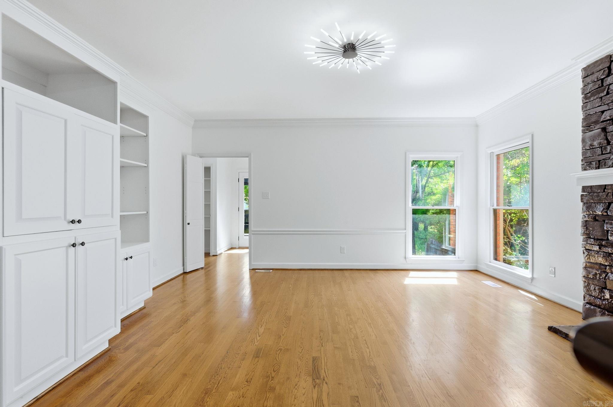 PLEASANT VALLEY ESTATES - Residential