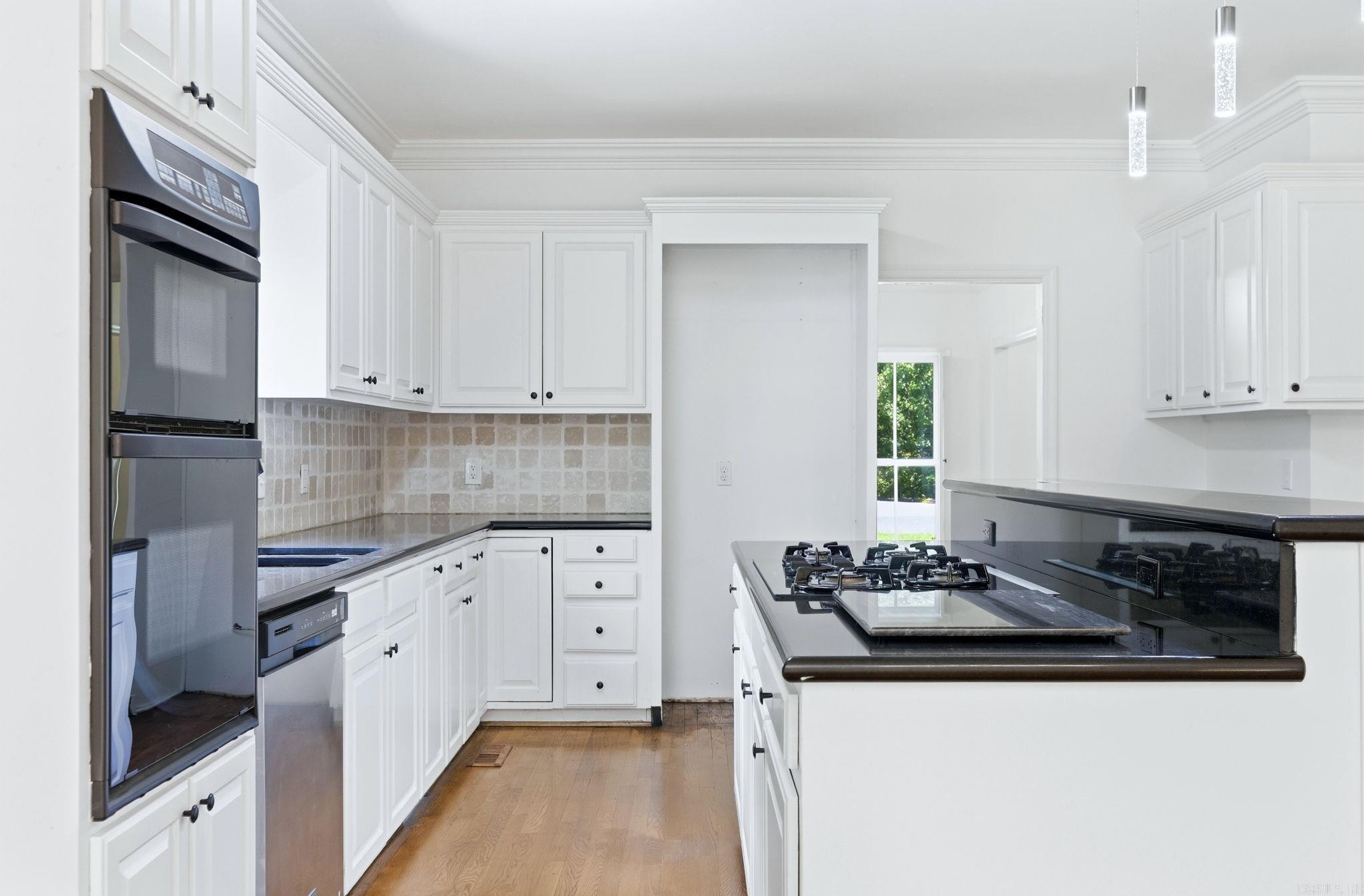 PLEASANT VALLEY ESTATES - Residential