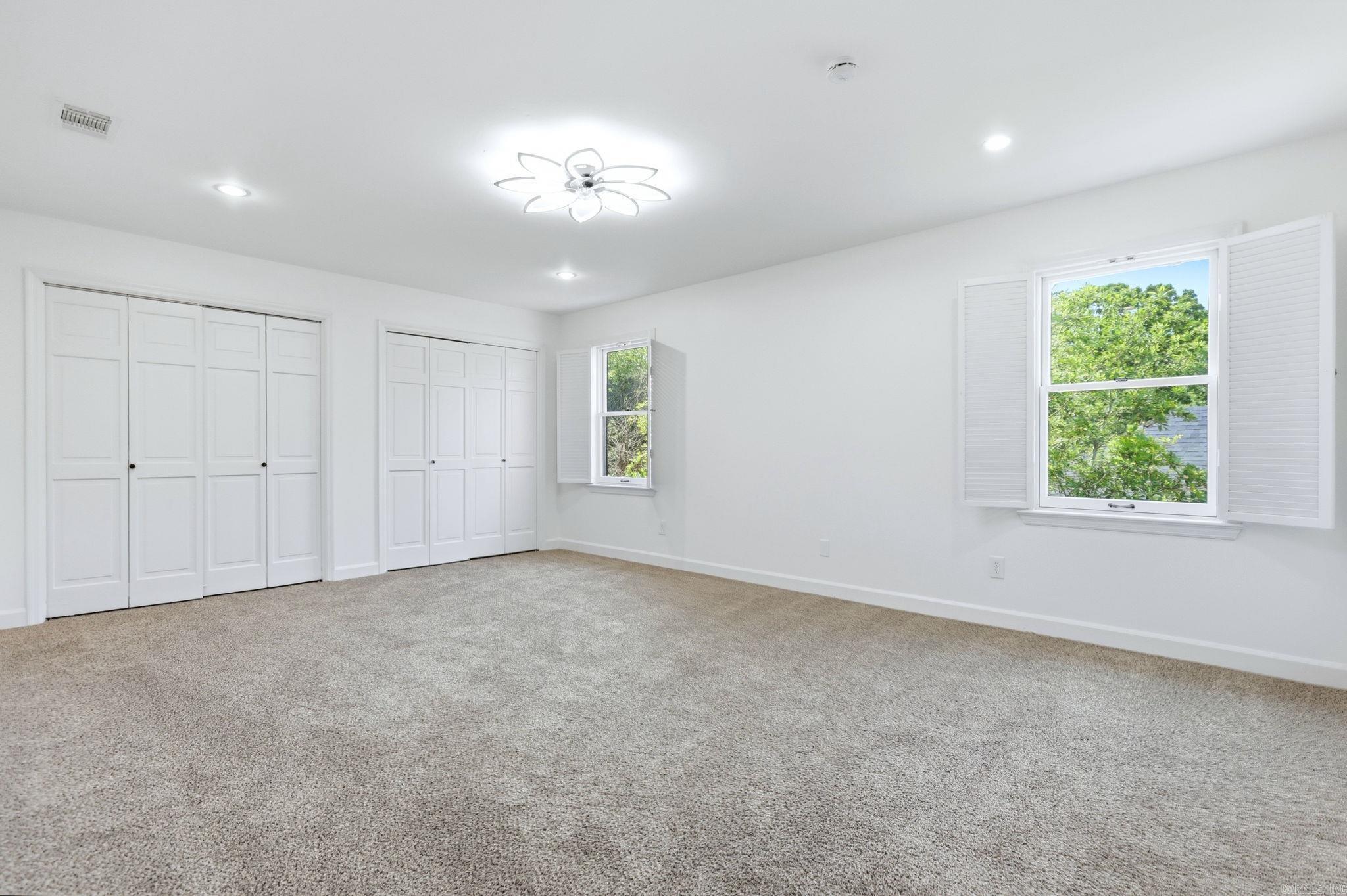 PLEASANT VALLEY ESTATES - Residential