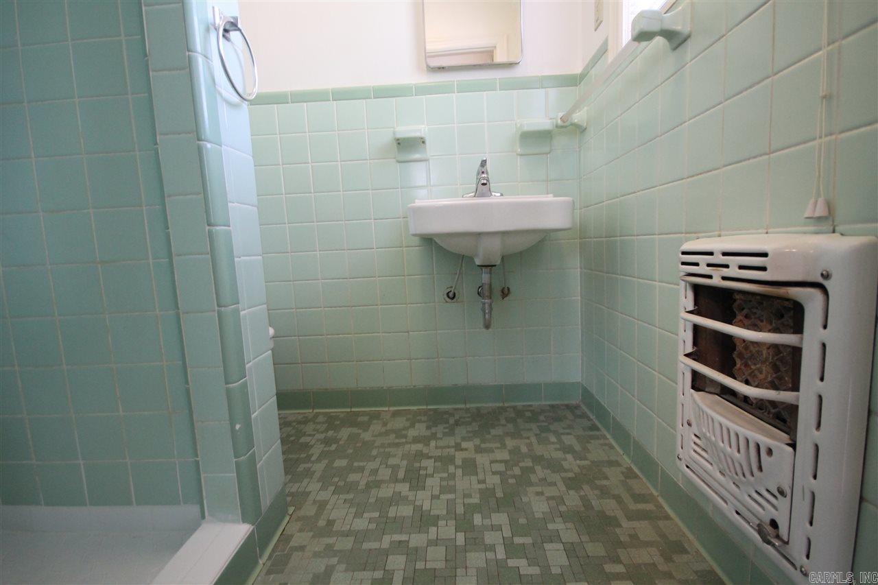 Cammack Woods - Residential Lease