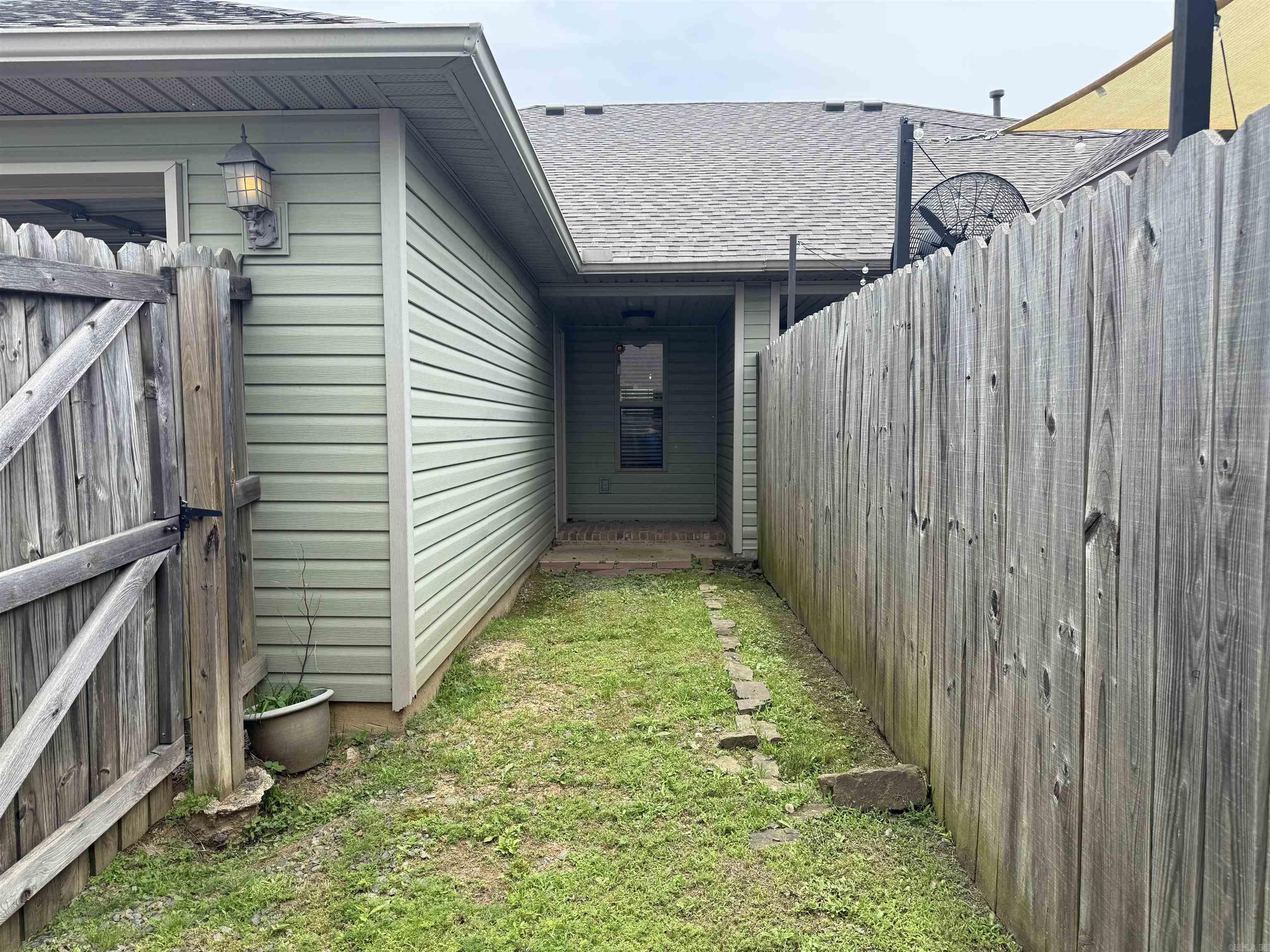 CROSSING ON THE GREEN P.U.D. - Residential