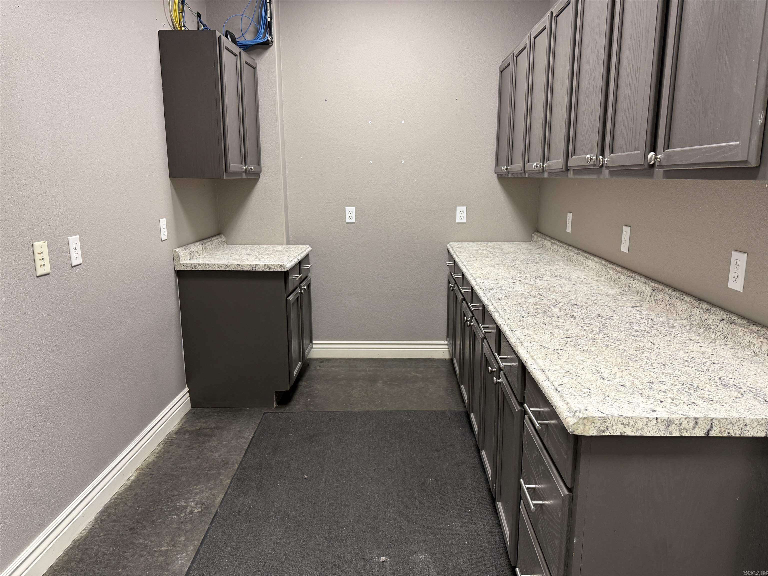 Carriage Hill - Commercial Sale