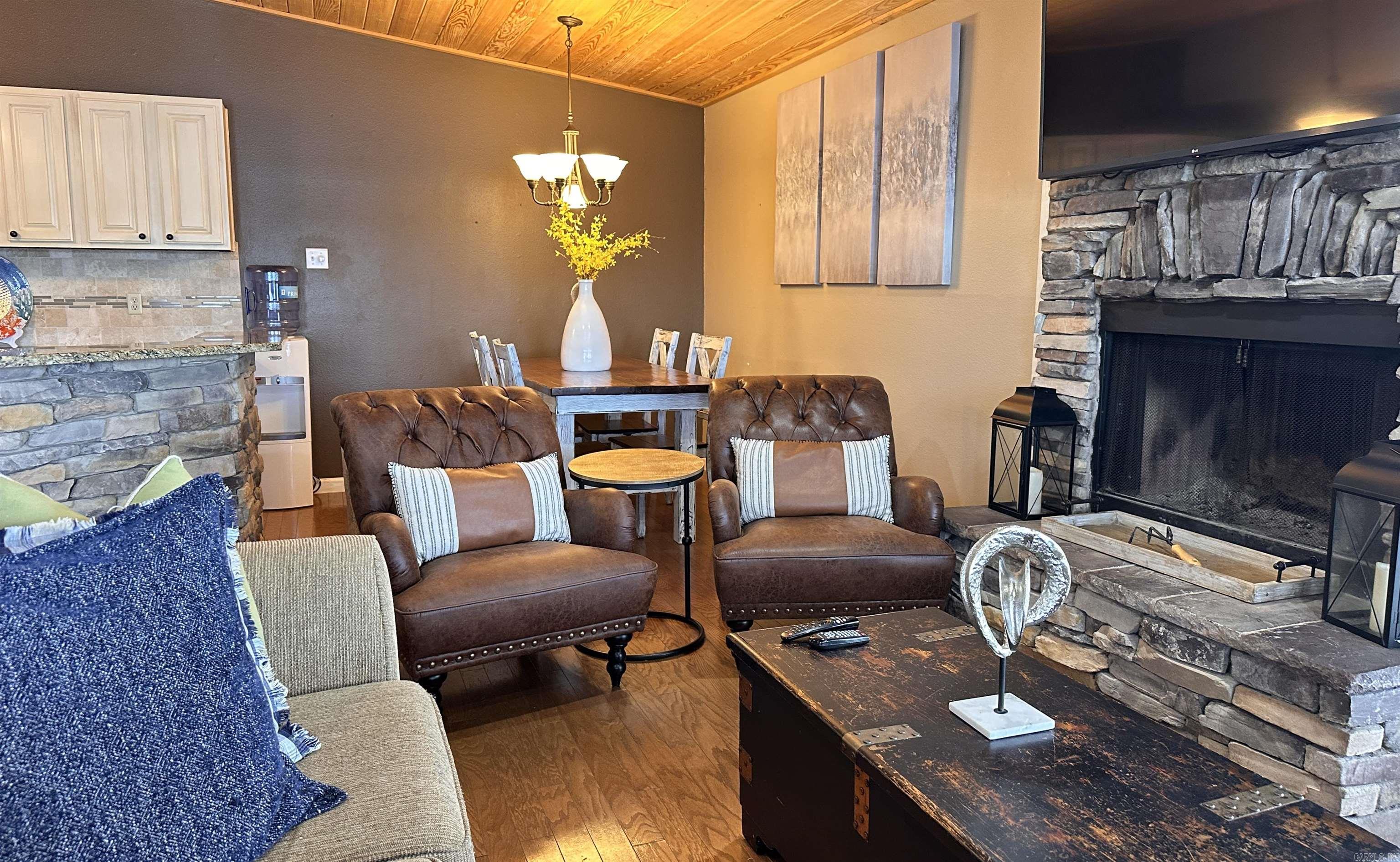 LAKE PORT HPR - Residential