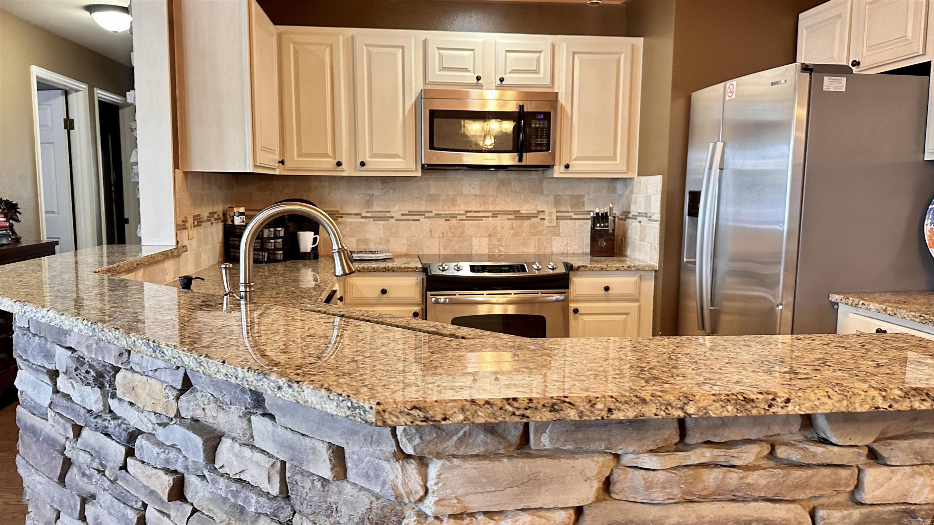 LAKE PORT HPR - Residential