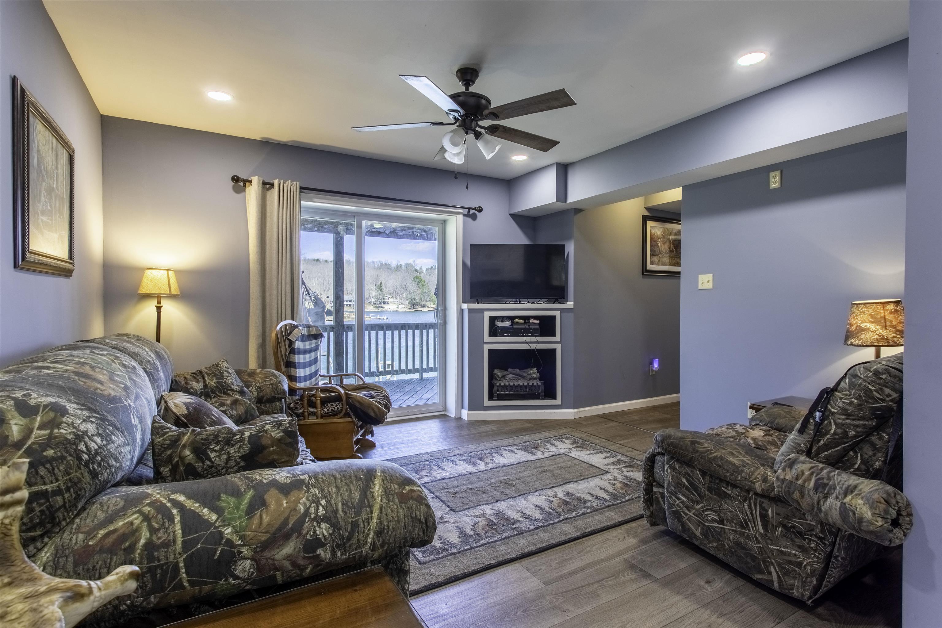 CREE THIRD - Residential