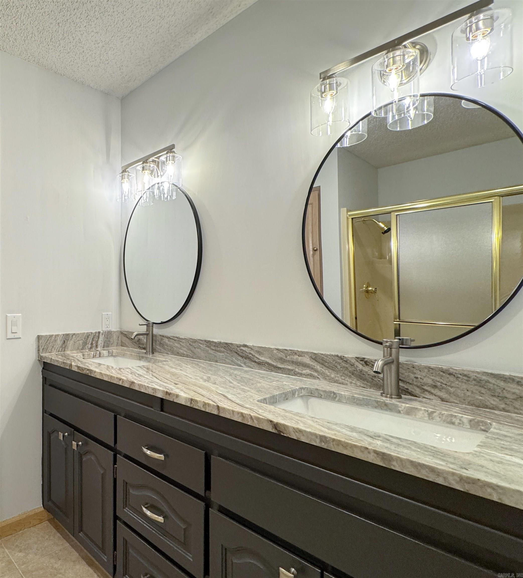 Villa Alegre - Residential