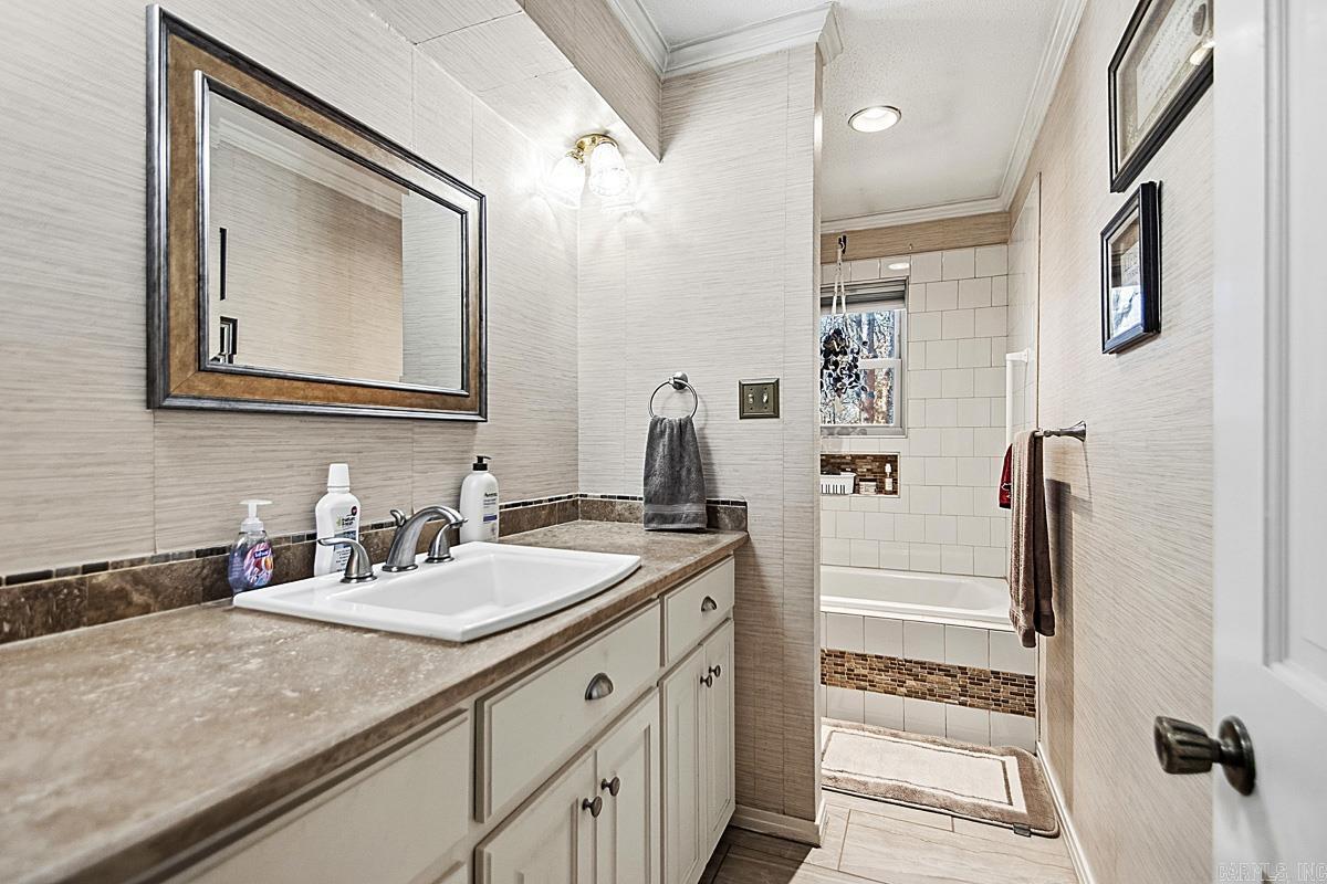 COUNTRY CLUB PARK - Residential