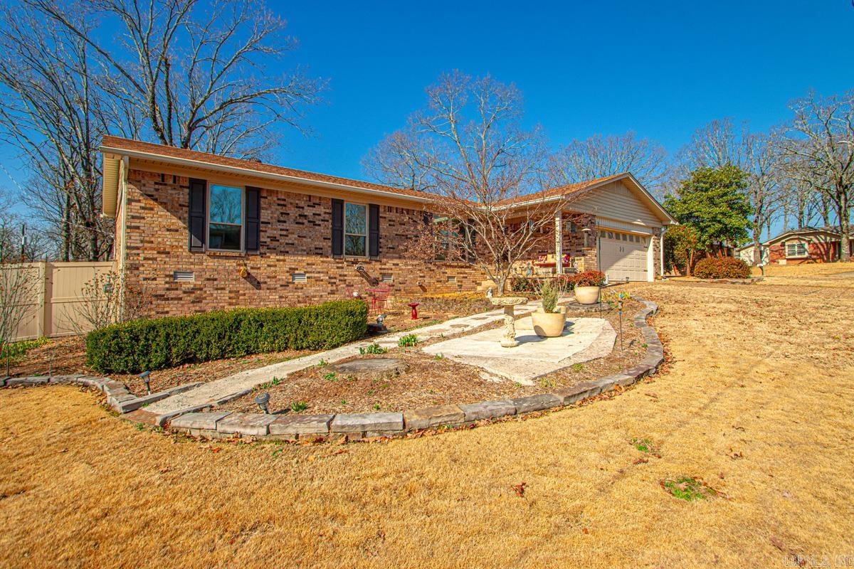 COUNTRY CLUB PARK - Residential