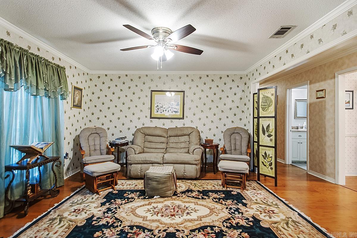 COUNTRY CLUB PARK - Residential