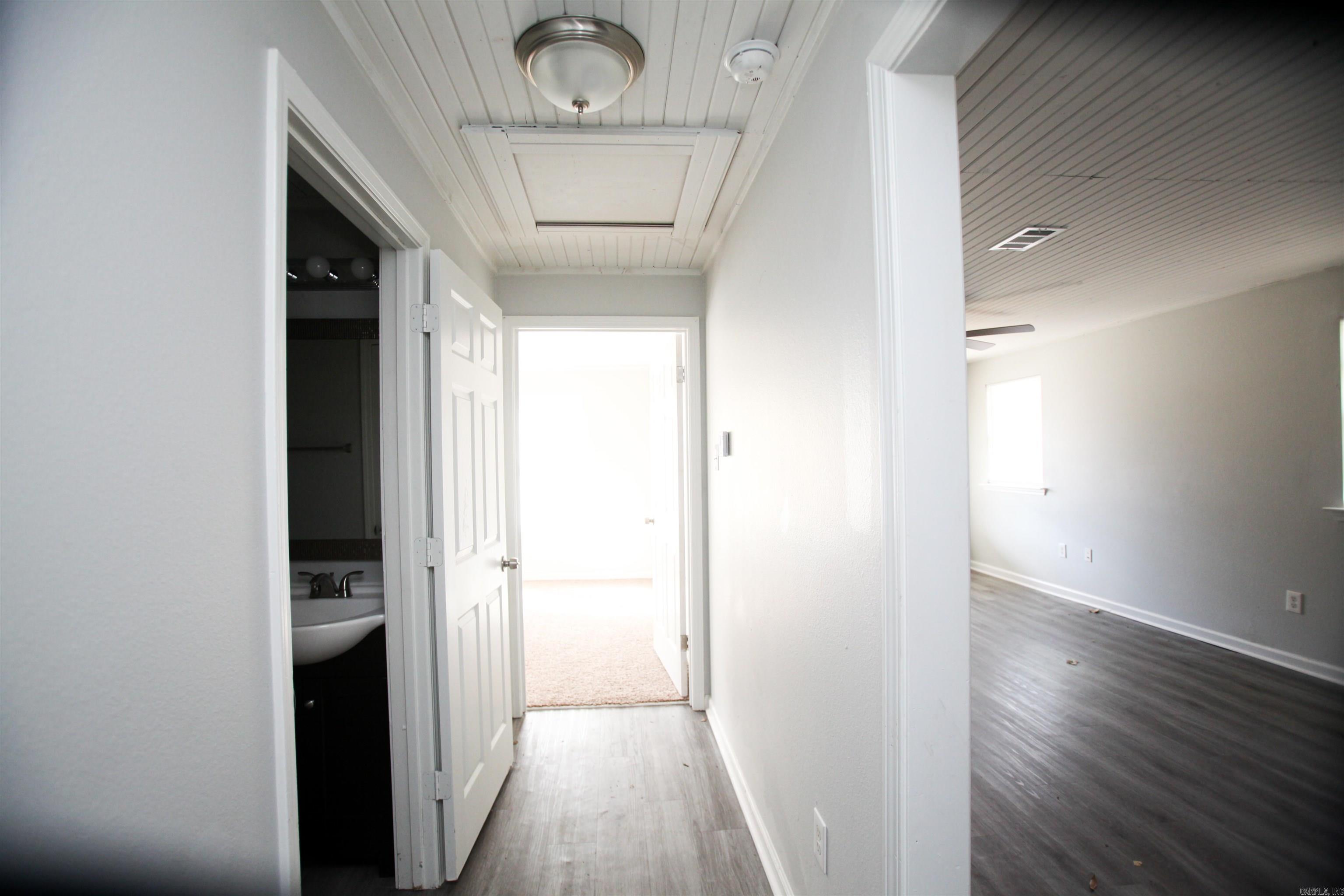 Missouri Pacific - Residential Lease