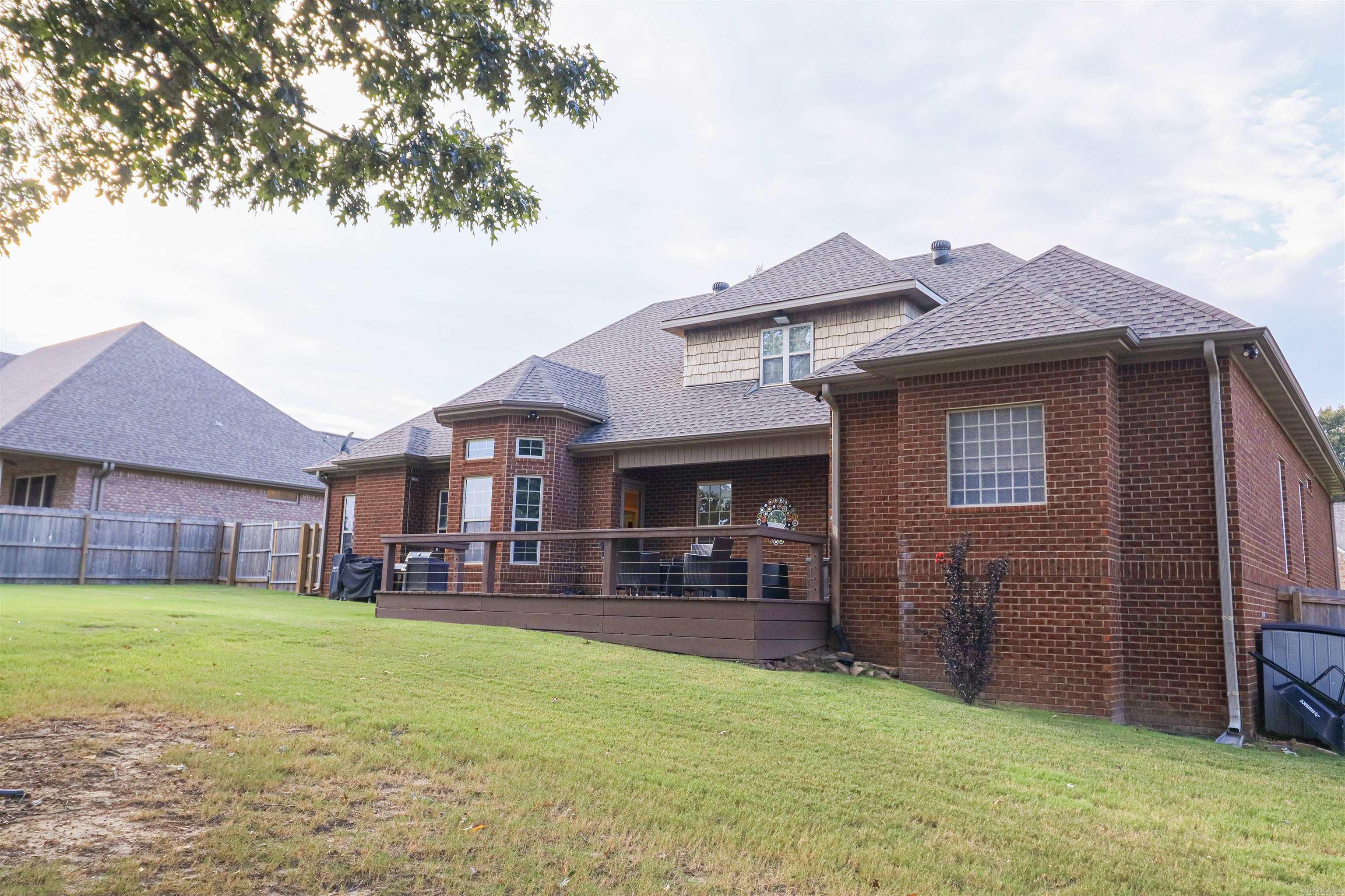 BARRINGTON PARK - Residential