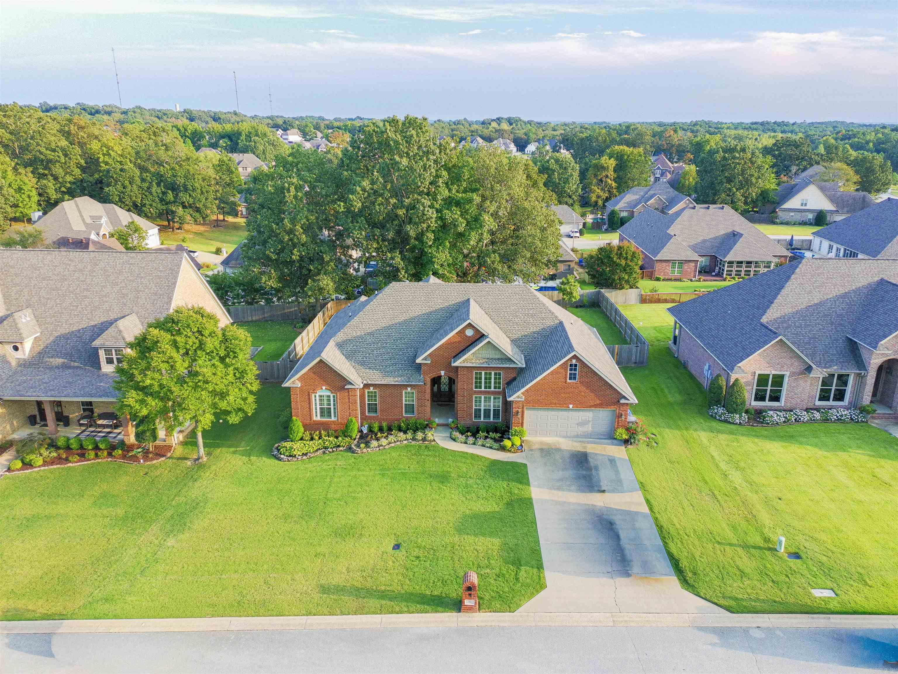 BARRINGTON PARK - Residential