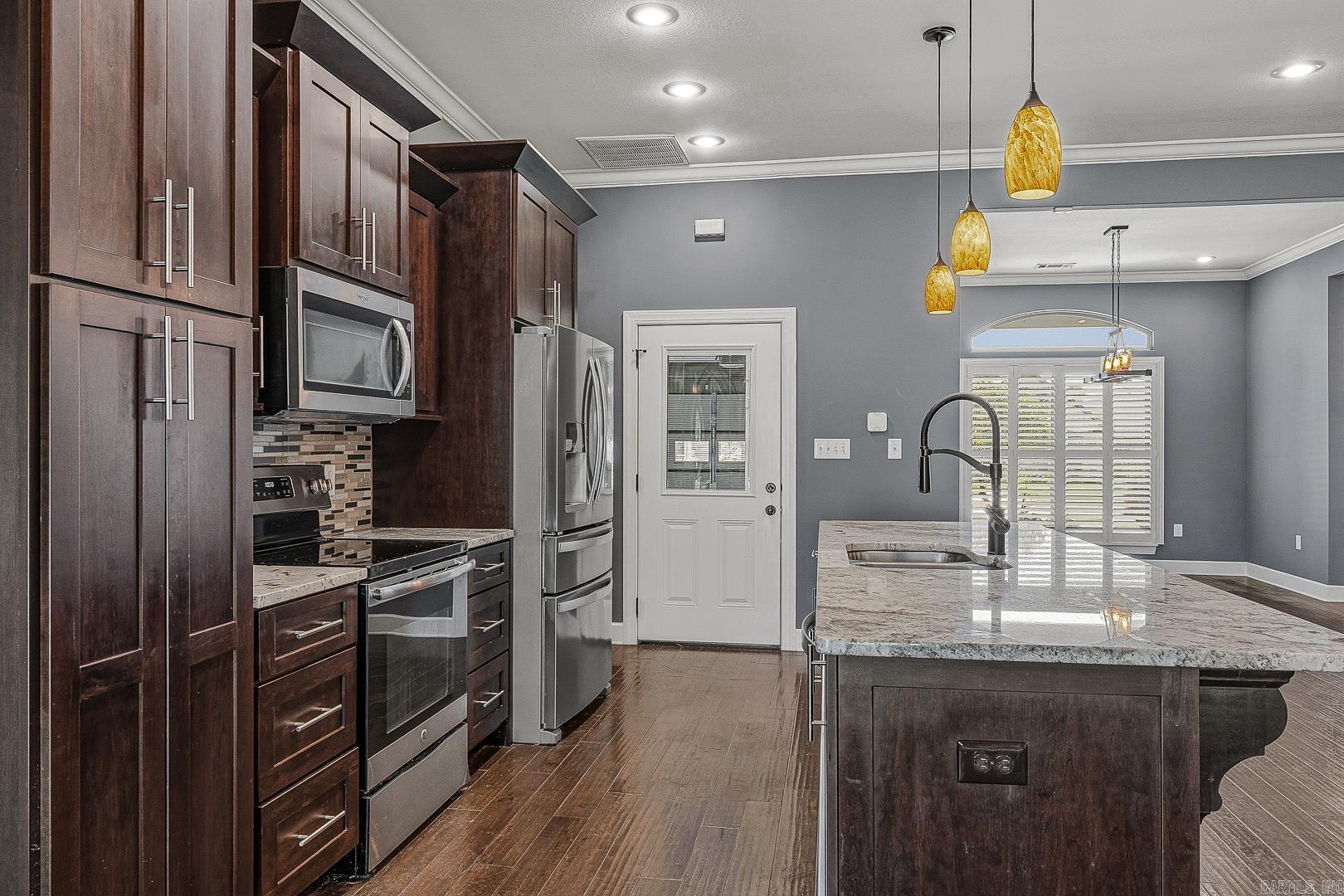 SHADOW RIDGE - Residential