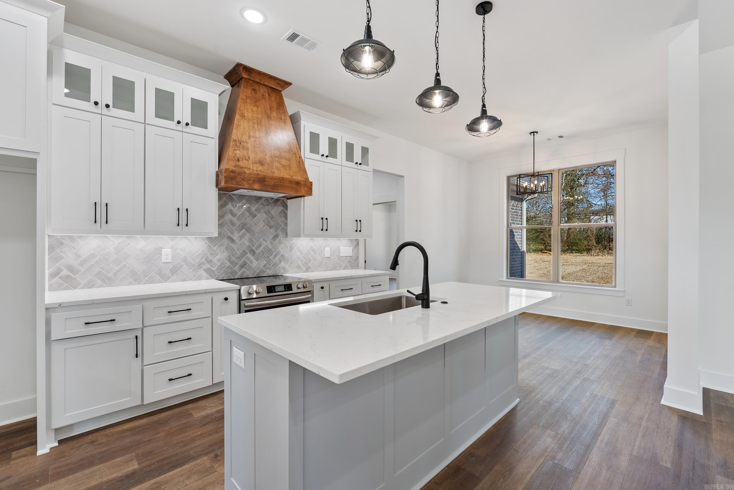 DENALI HEIGHTS - Residential