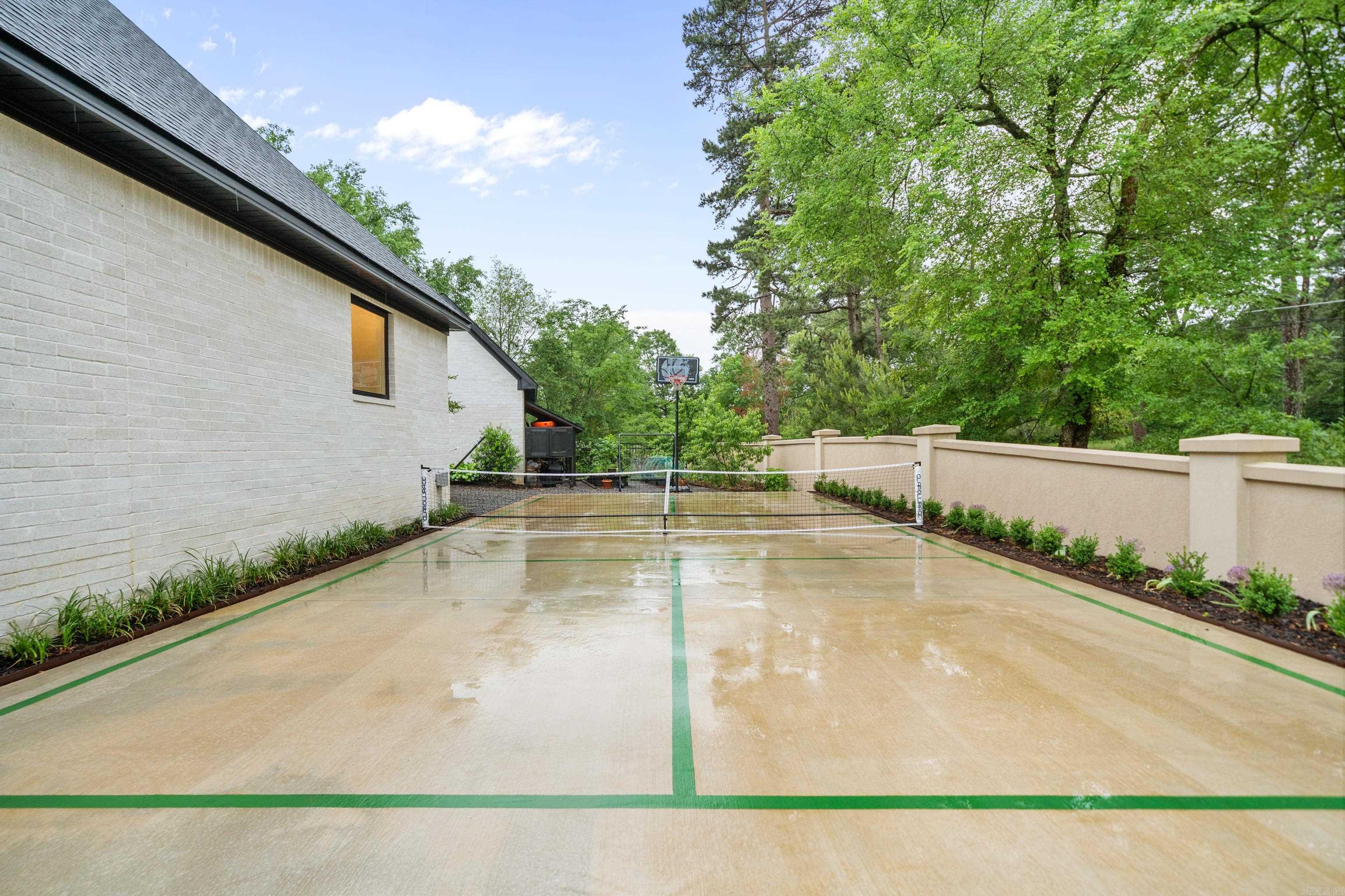 CANTERBURY HEIGHTS - Residential