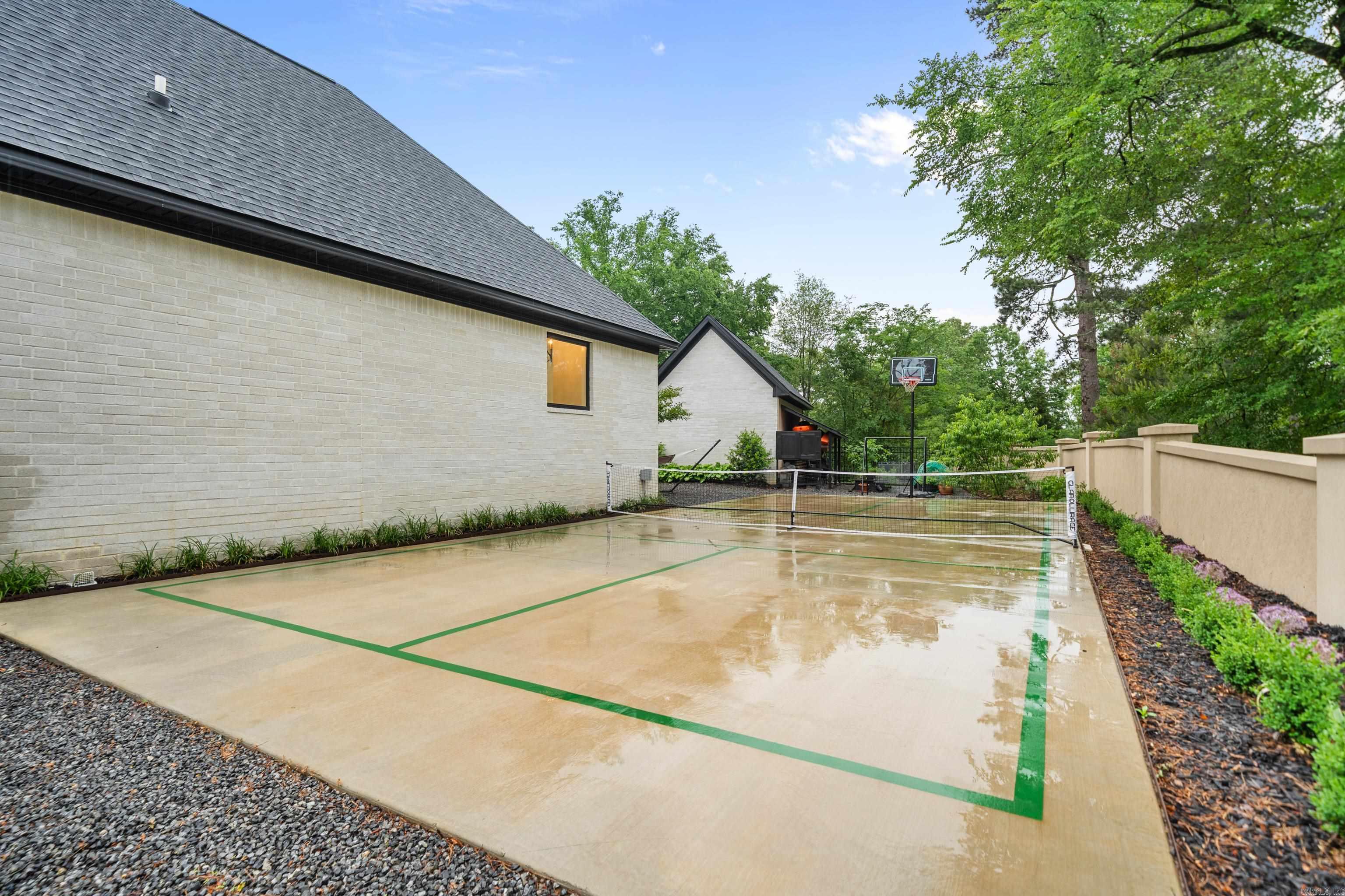 CANTERBURY HEIGHTS - Residential