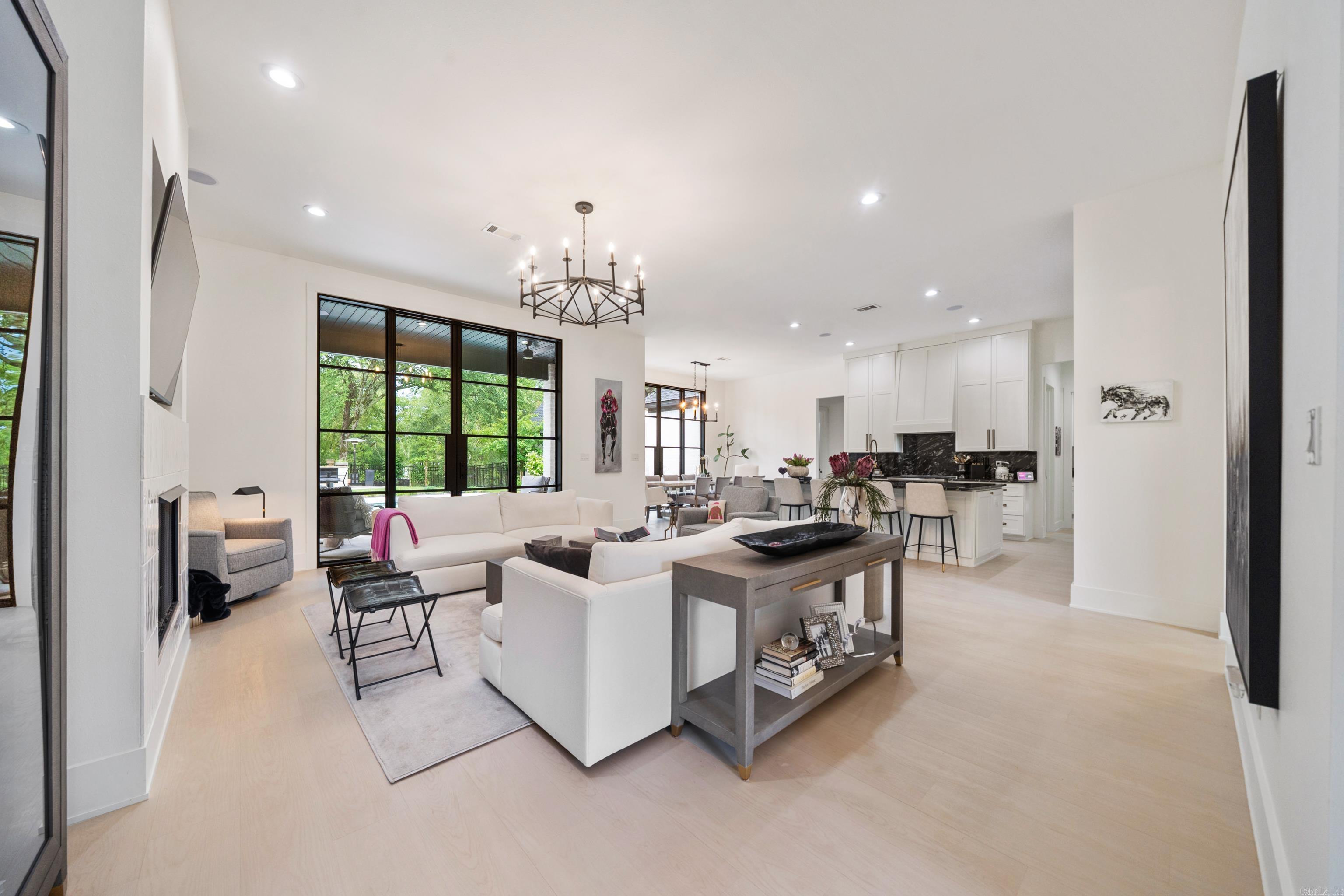 CANTERBURY HEIGHTS - Residential