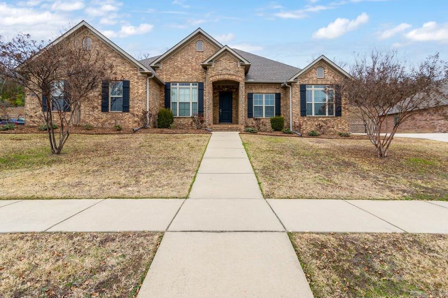 NEW HARDWOOD FLOORS!! BEAUTIFUL HOME IN THE RESERVE AT CENTENNIAL. 4 BEDROOM 3 FULL BATH. BEAUTIFUL KITCHEN WITH GRANITE COUNTERTOPS AND CUSTOM CABINETS. MASTER IS SEPARATE FROM GUEST ROOMS. WALK IN CLOSETS AND SPACIOUS BEDROOMS. GREAT HOME FOR ENTERTAINING.