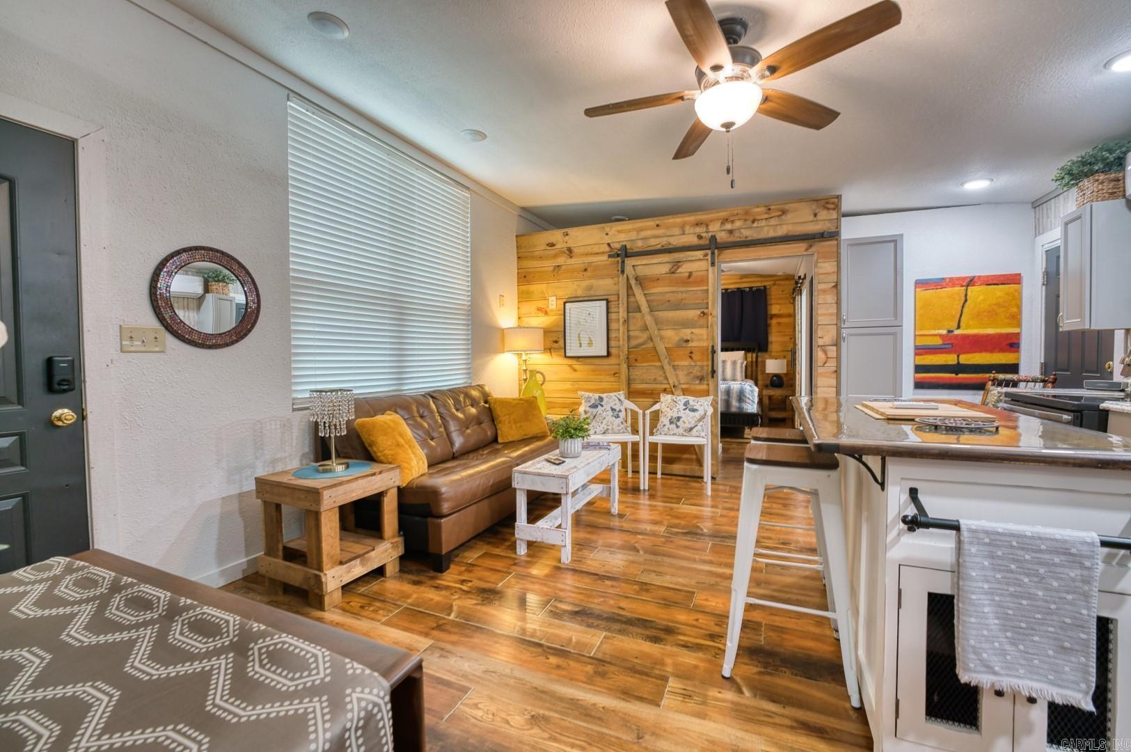 ARKRIDGE LAKE ESTATES - Residential