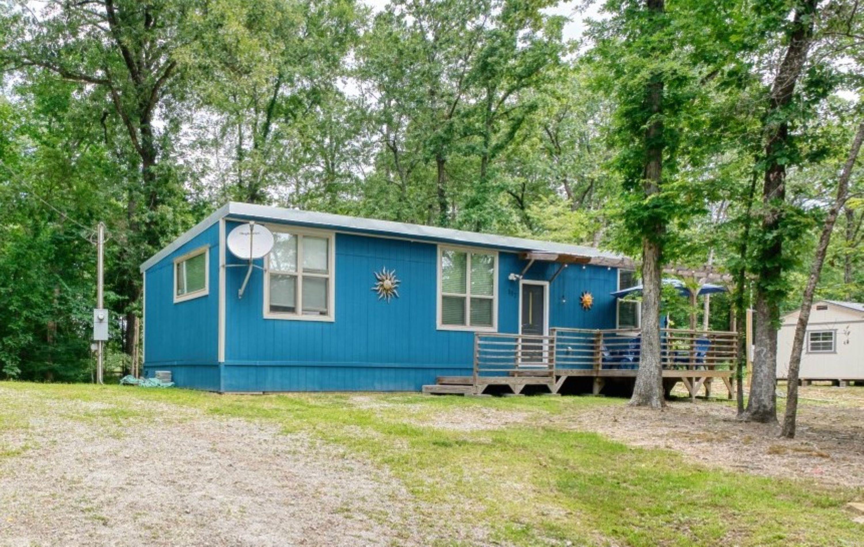 ARKRIDGE LAKE ESTATES - Residential