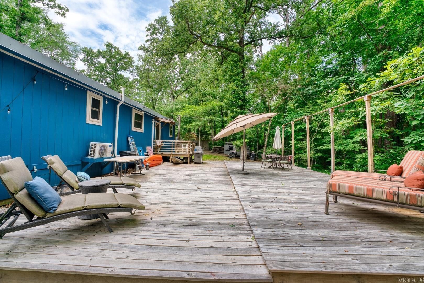 ARKRIDGE LAKE ESTATES - Residential