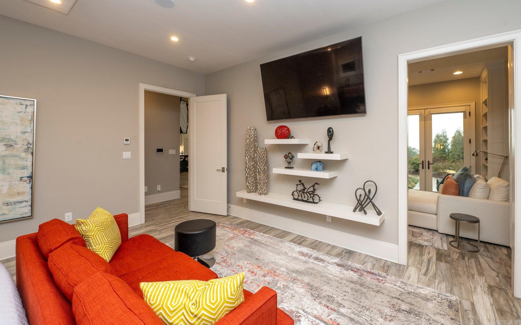 WATER RIDGE ESTATES - Residential