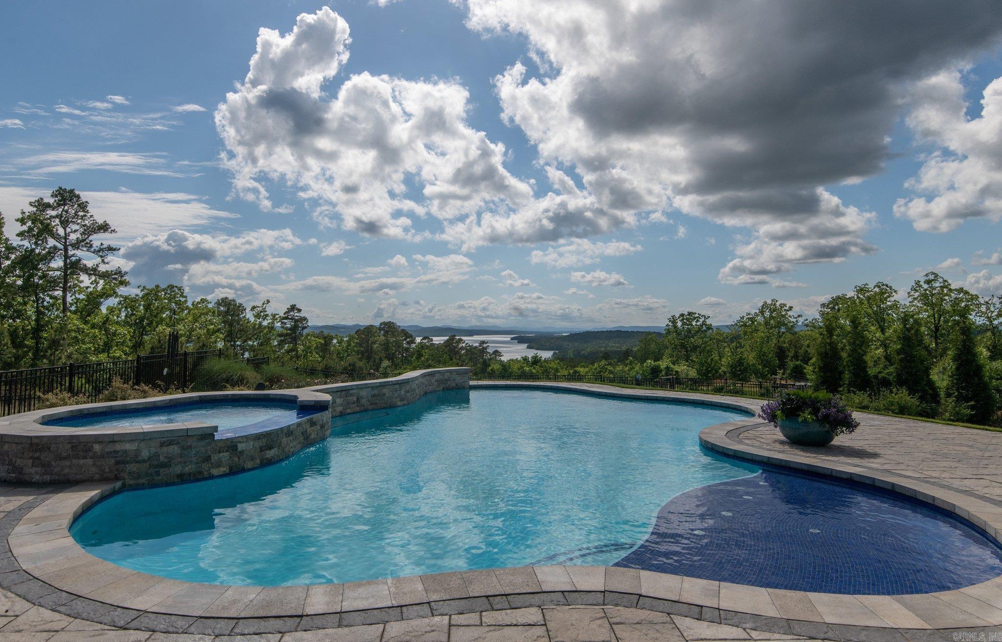 WATER RIDGE ESTATES - Residential