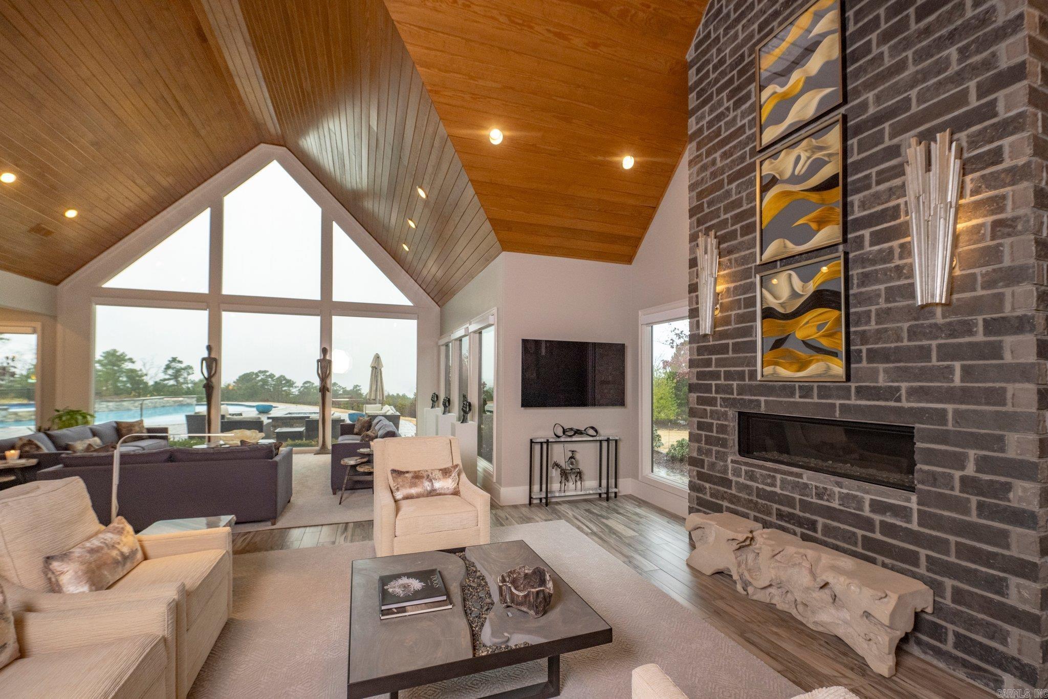 WATER RIDGE ESTATES - Residential