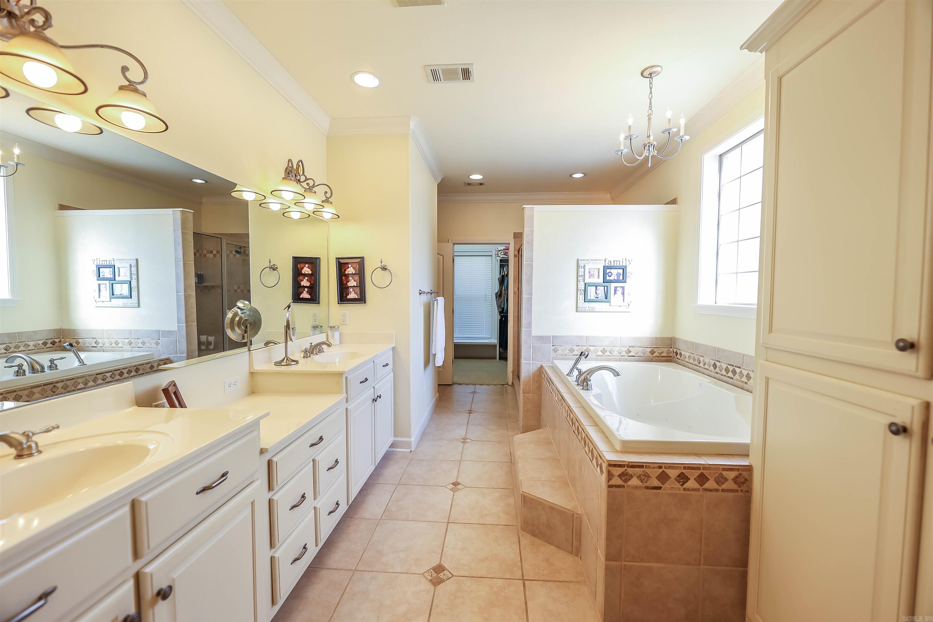 DRY CREEK ESTATES - Residential