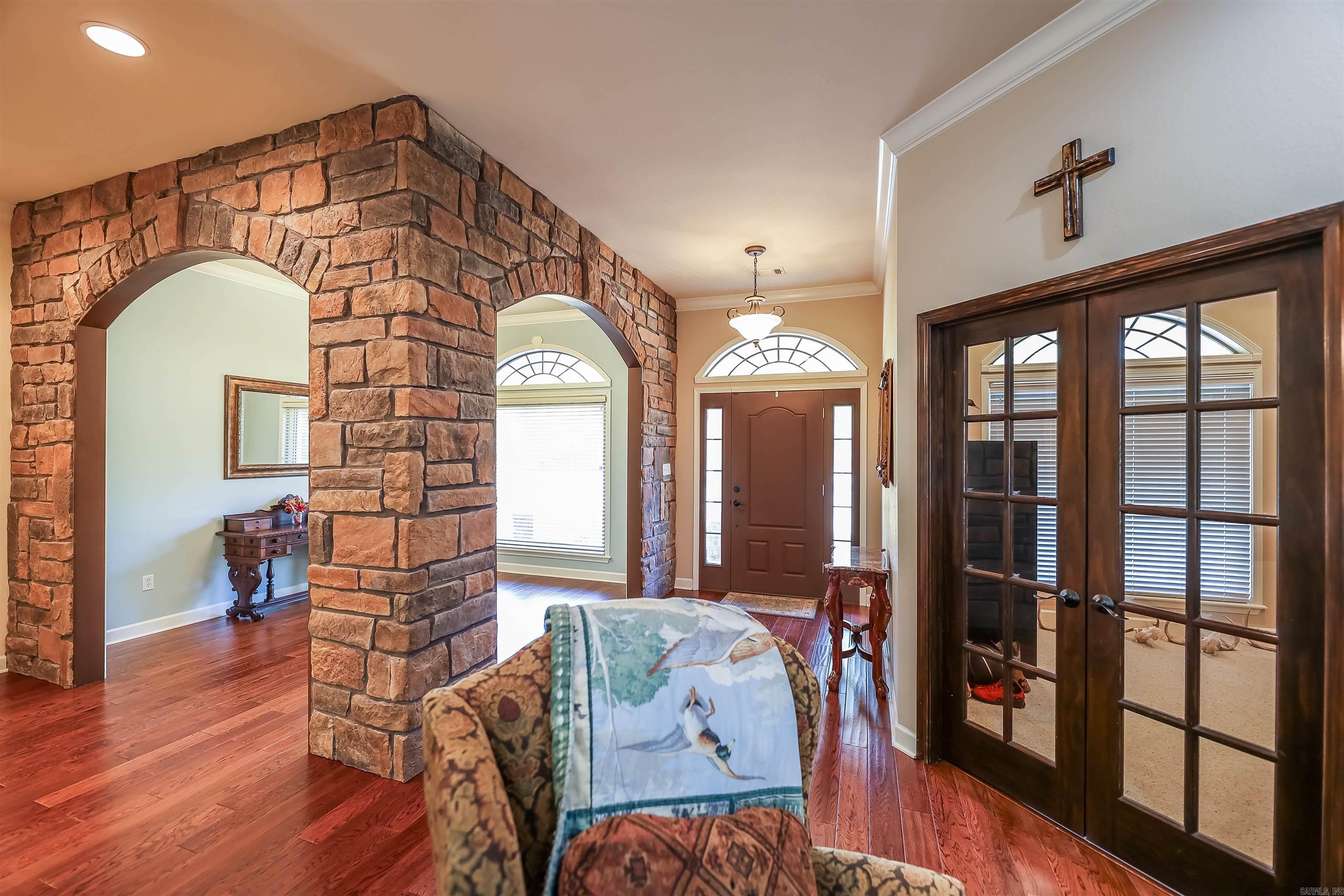 DRY CREEK ESTATES - Residential