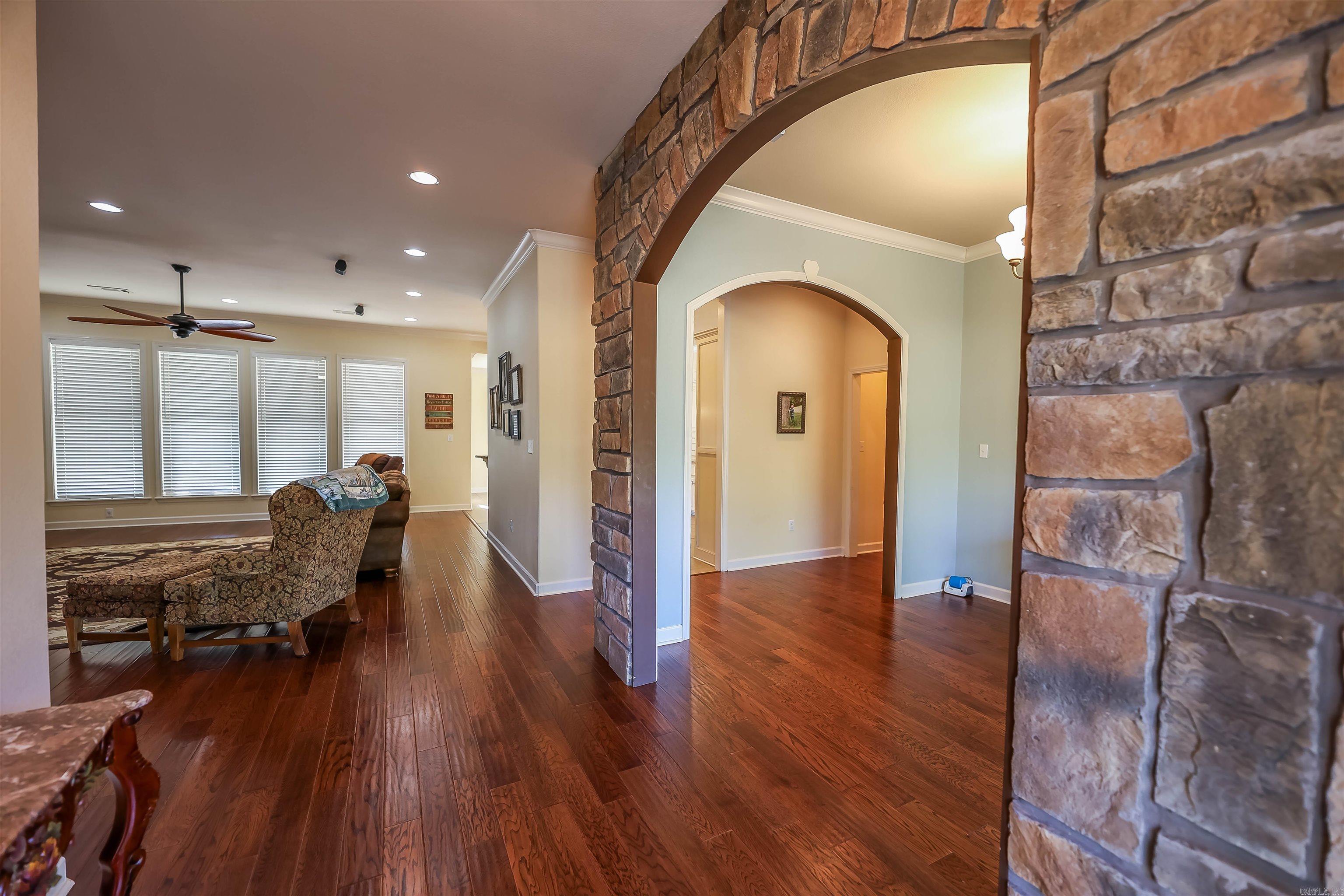 DRY CREEK ESTATES - Residential