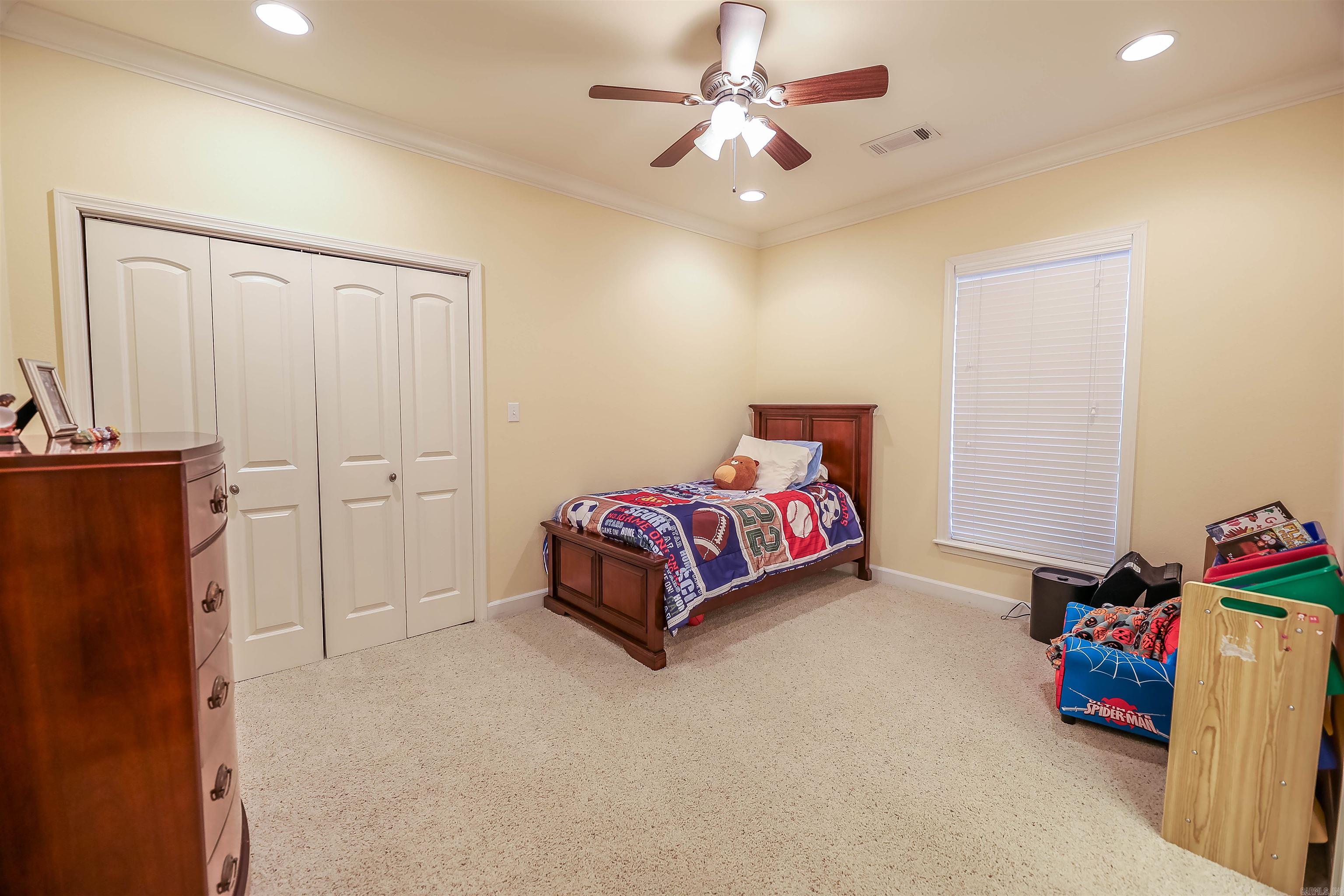 DRY CREEK ESTATES - Residential