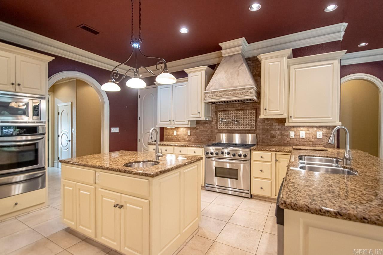 Benton, Arkansas 72019, United States, 3 Bedrooms Bedrooms, ,4 BathroomsBathrooms,Residential,Active,59866