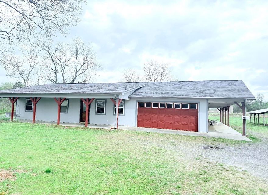 Great generational farm selling at online only auction with reserve. Property boasts a remodeled home; 100 year old barn; metal shop; two stocked ponds; good mix of pasture ground and timber, deer and turkey; and close to Johnson Hole access to Greers Ferry Lake! Call today for private viewing or questions about the auction process.