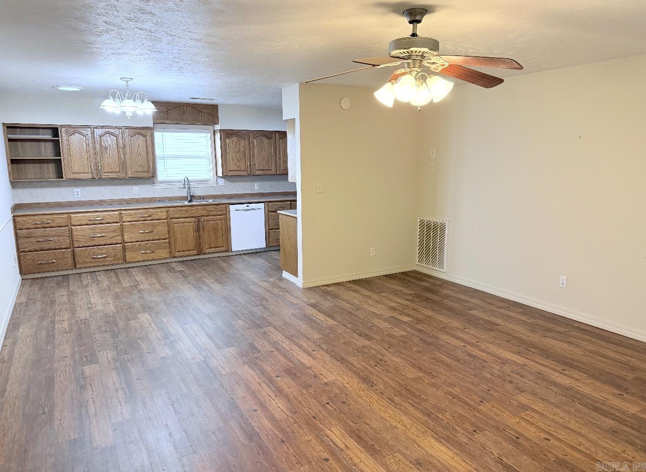 CITY OF CLINTON - Residential