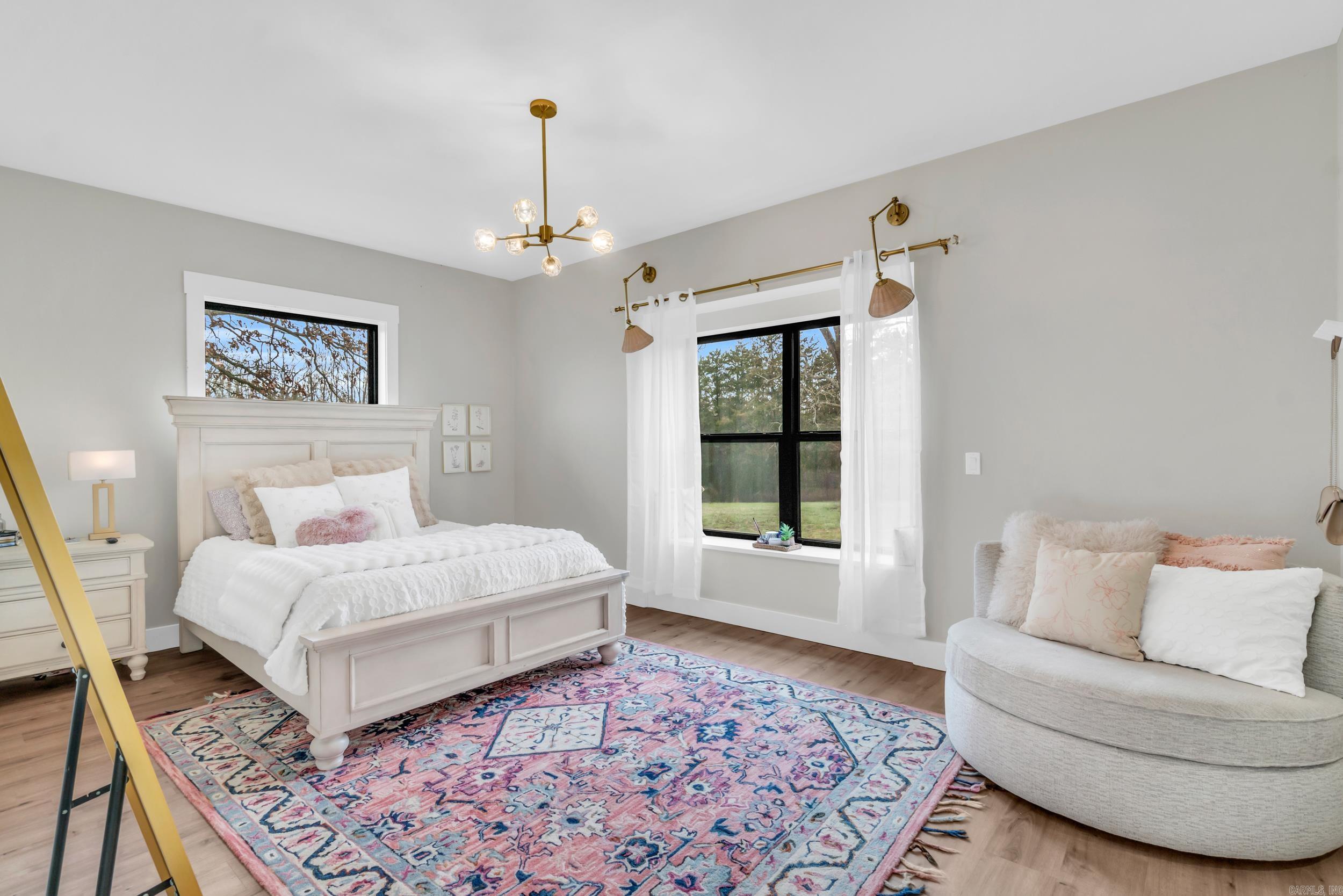 CHURCHILL SUBURBAN - Residential