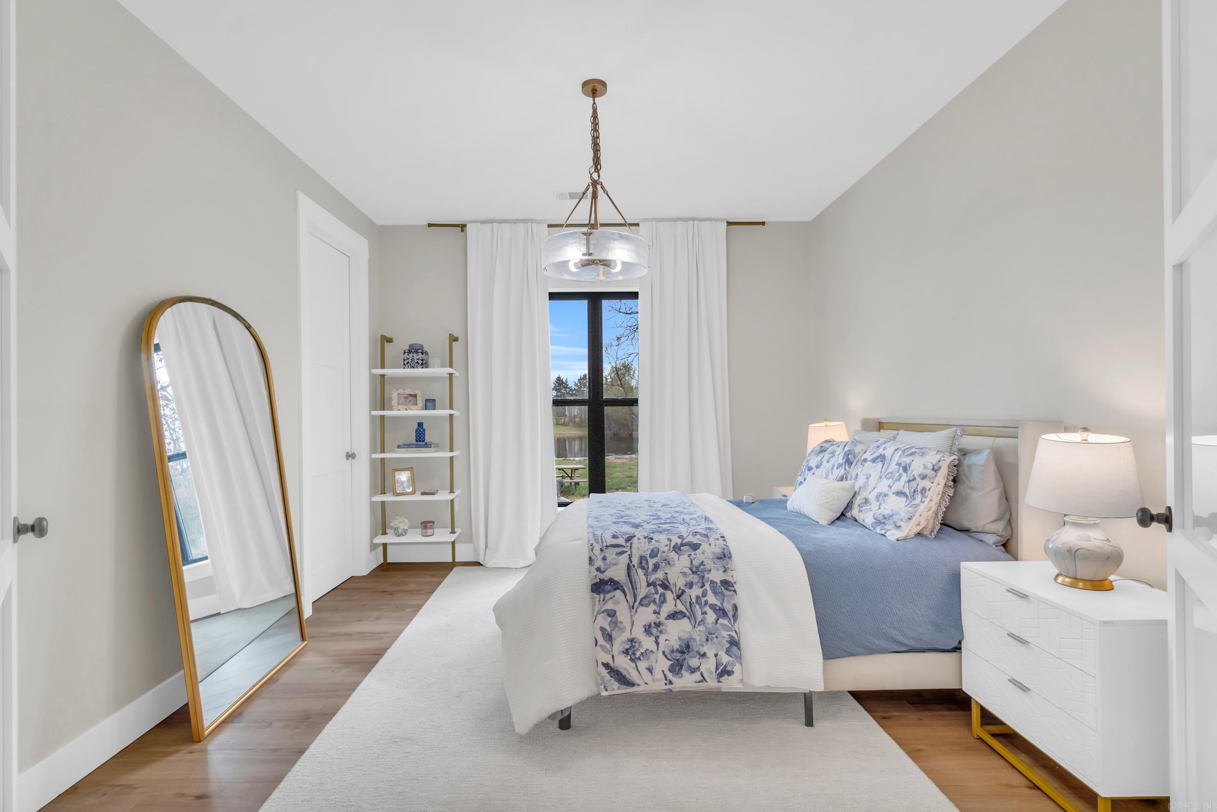 CHURCHILL SUBURBAN - Residential