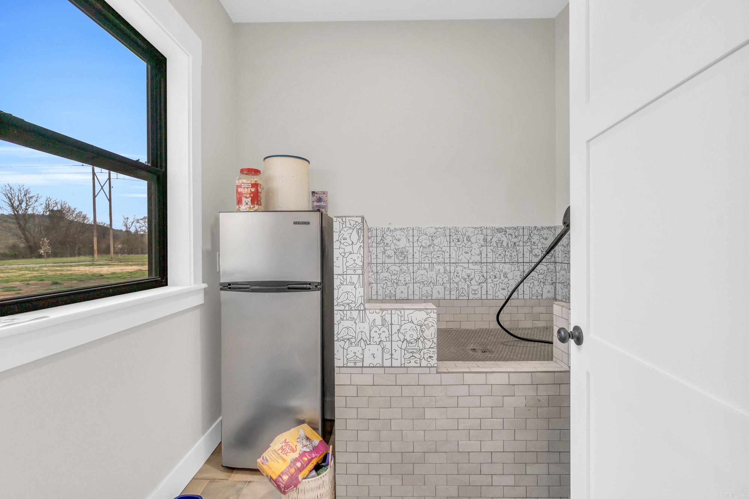 CHURCHILL SUBURBAN - Residential