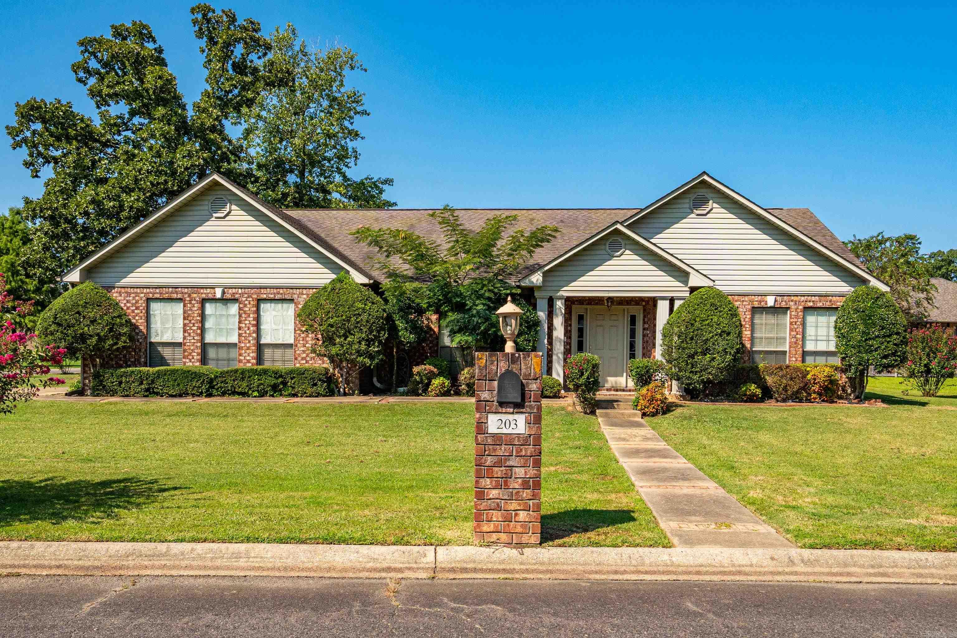 Newton Akers - Residential