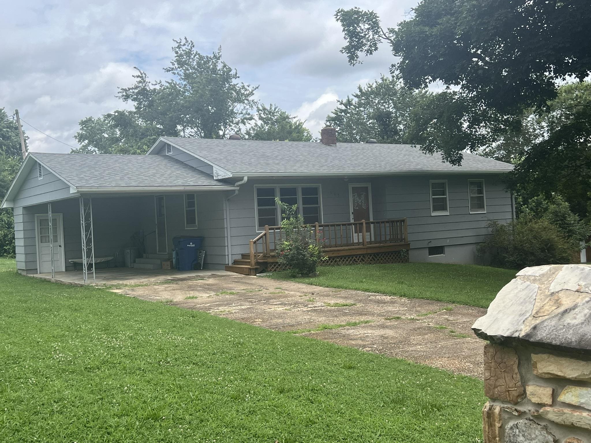 This 3 bedroom 1 1/2 bath cottage has been well maintained. It has 1108 sq ft on the main floor; & a full basement as well. The 3 bedrooms are on the main level, as is, the eat-in kitchen, generous living room, full bath & a walk in shower in the hall. The full basement is unfinished, but, does have a half bath. The home is located on a large corner lot with large shade trees & other landscaping. Not far from downtown amenities in Mammoth Spring. There is a municipal playground and tennis courts across the street from the home, ideal for family fun. Spring River is less than a mile from this home offering trout fishing, canoeing & other river activities.