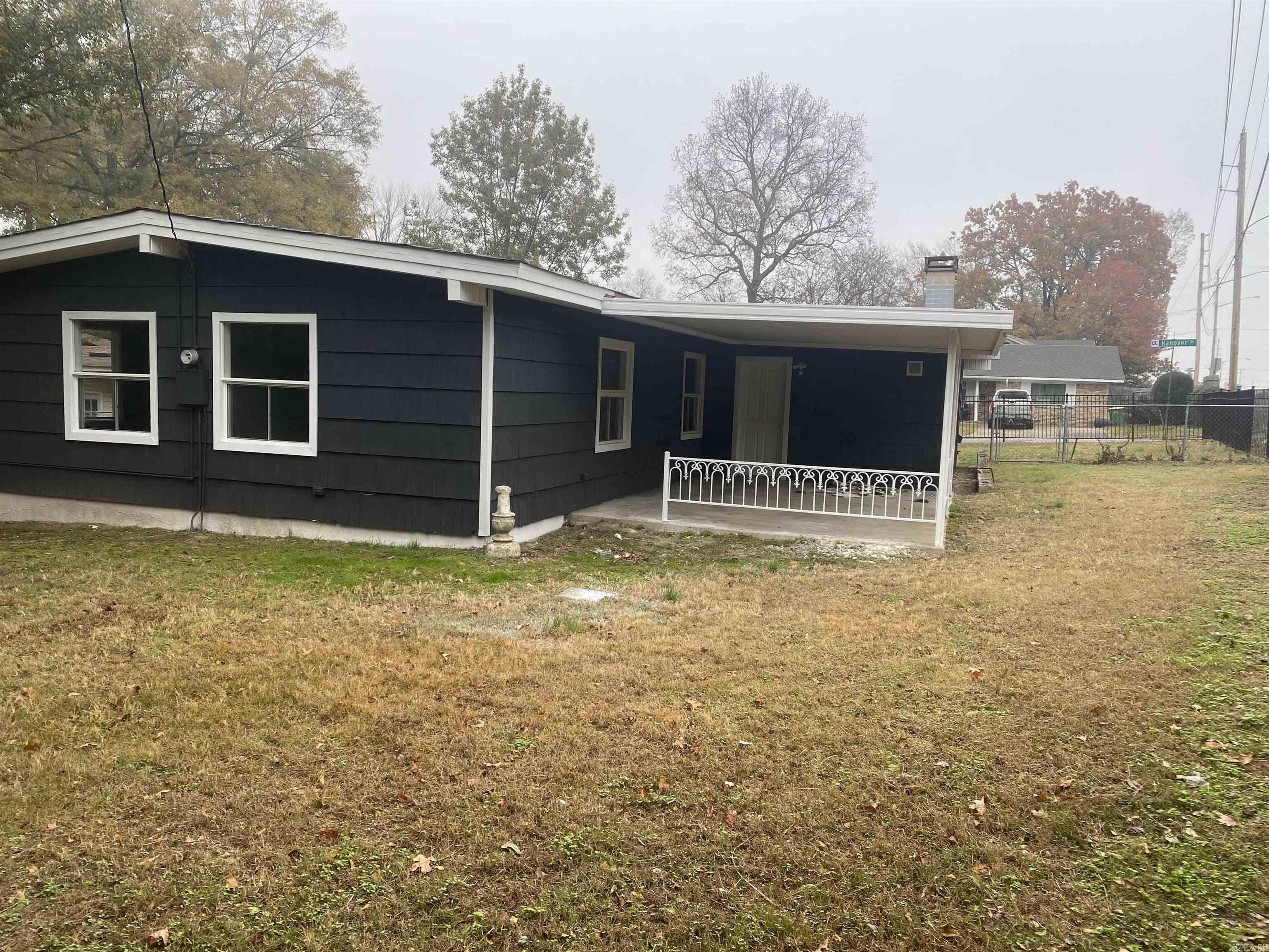 MEADOWCLIFF - Residential