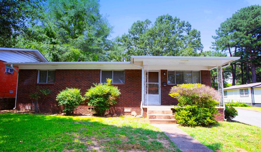 Charming 3BD/1.5BA on a corner lot in Little Rock that is waiting for you to call home. Beautiful refinished hardwoods throughout. Eat-in-kitchen with new appliances. Brand new washer and dryer included. Ceiling fans in most rooms throughout. When you're ready to unwind, head outside to the lovely stone patio where you can relax and enjoy the peaceful surroundings. Fully fenced yard that is perfect for anyone with kids or pets. This home is conveniently located in midtown, putting you just minutes away from some of the city's best restaurants, shops, and hospitals. This property is managed by Hoffman Team so beware of scammers - we will never ask you to Cashapp us money. The lease for this property is for 2 years with a 3% increase after the first year. Income must be 3x the amount of rent. This property does not accept section 8. *Fridge is not included.