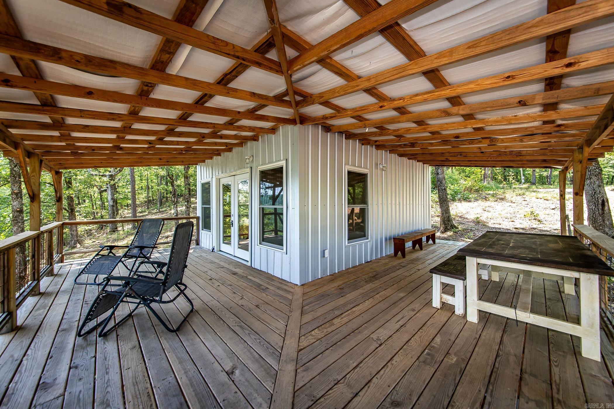 Metes & Bounds - Land