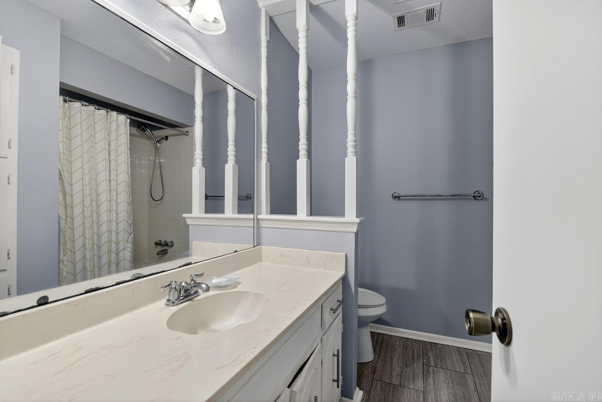 PARKWAY PLACE - Residential