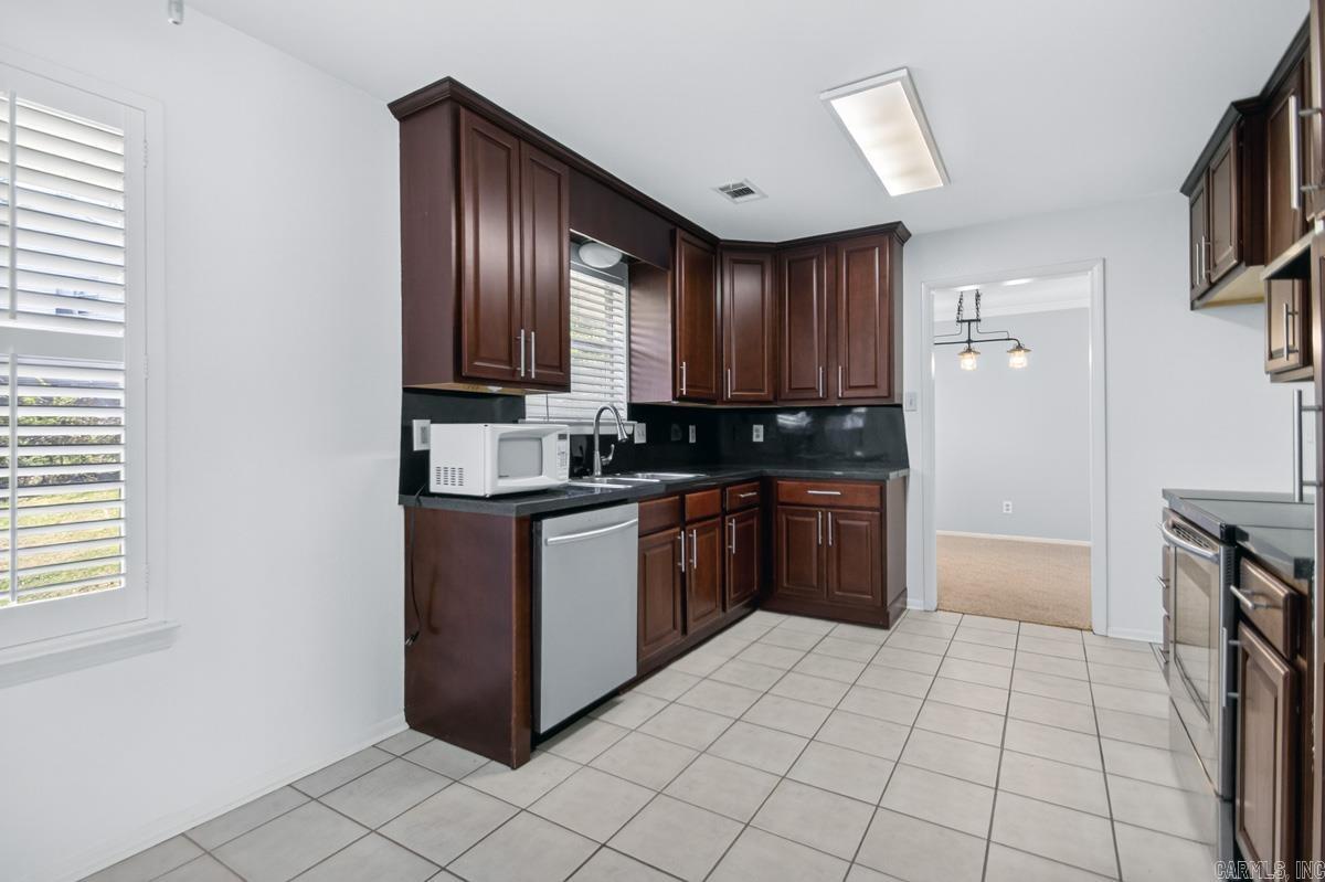 PARKWAY PLACE - Residential